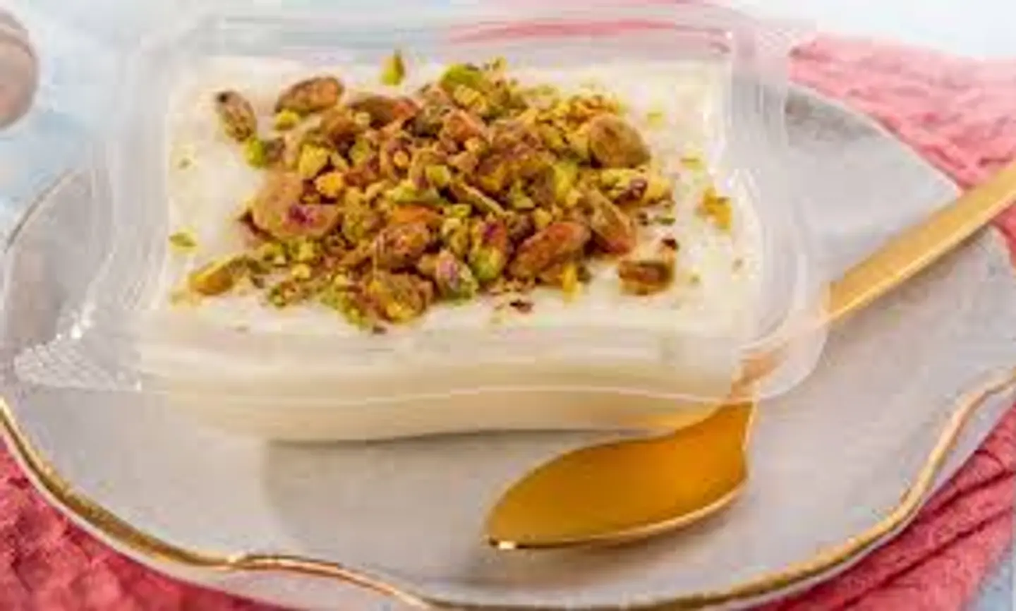 رز بالحليب بالمكسرات