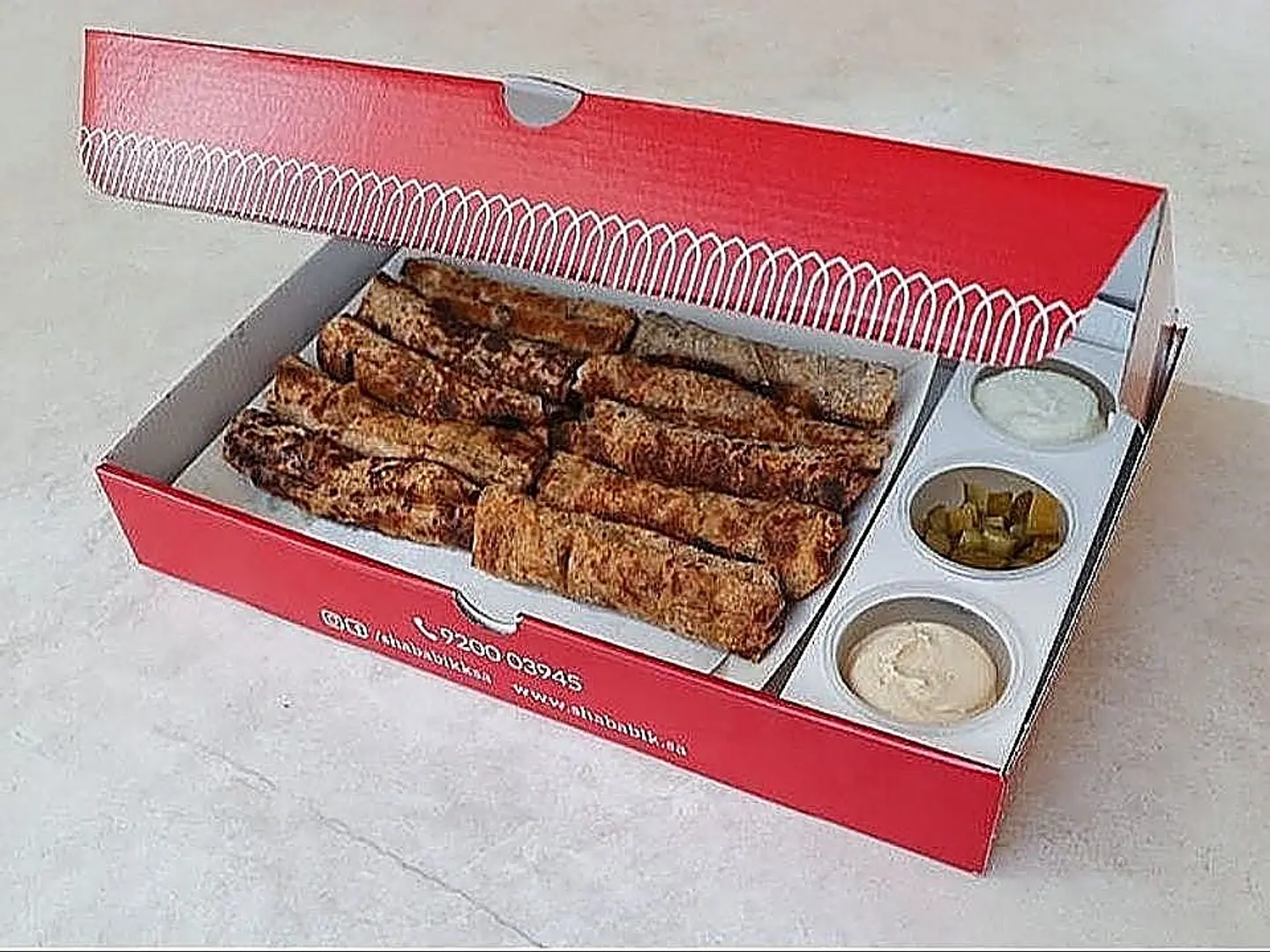 بوكس ميني شاورما دجاج مشوي