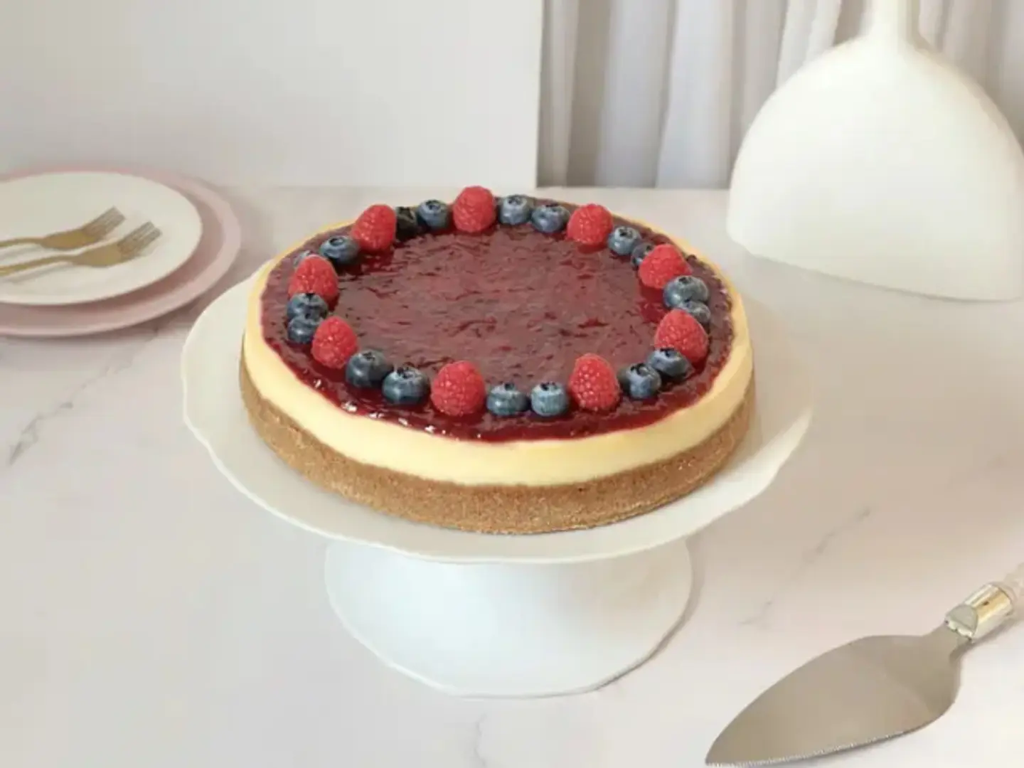 نيويورك تشيزكيك التوت مع فواكة - كبير