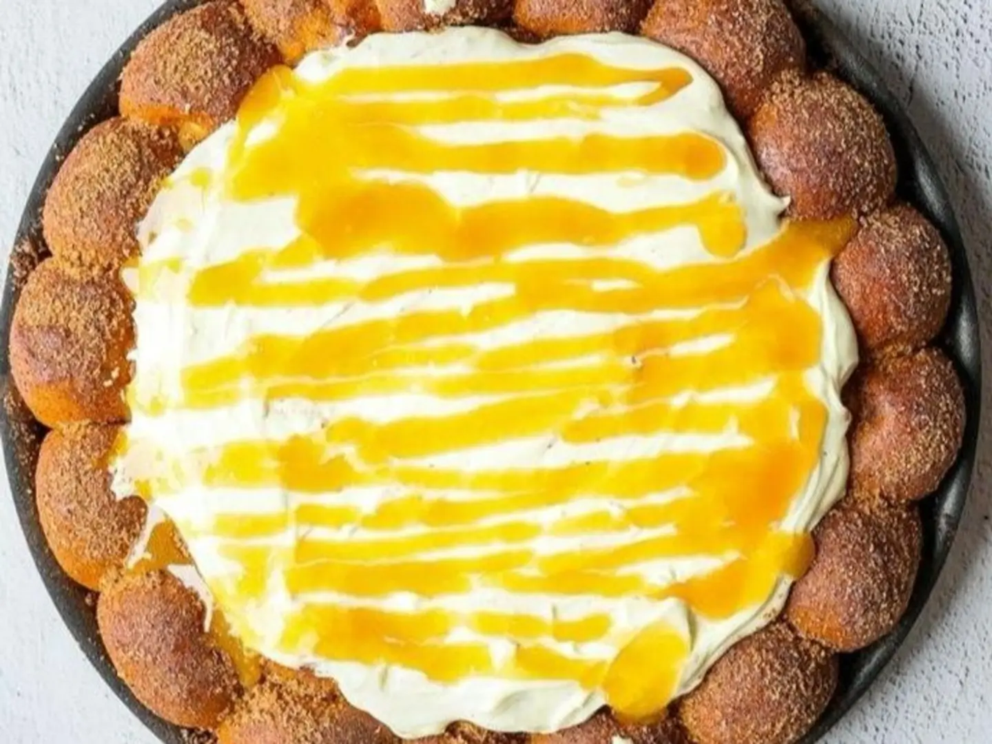 Large Cinnamon Honeycomb Pie