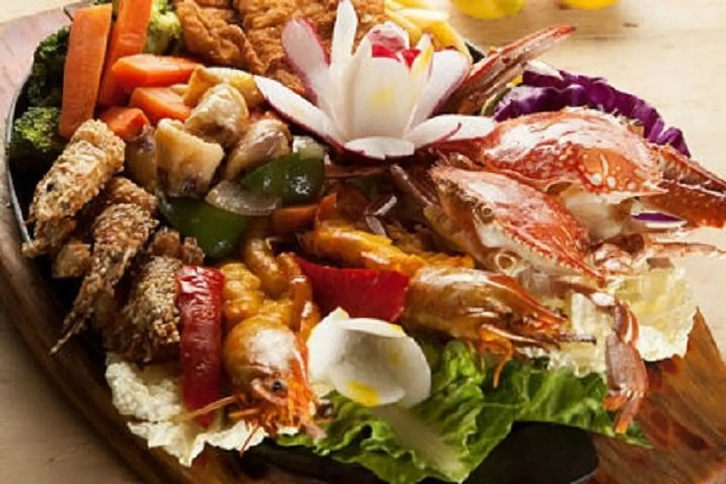 Mix Fried And Grilled Seafood