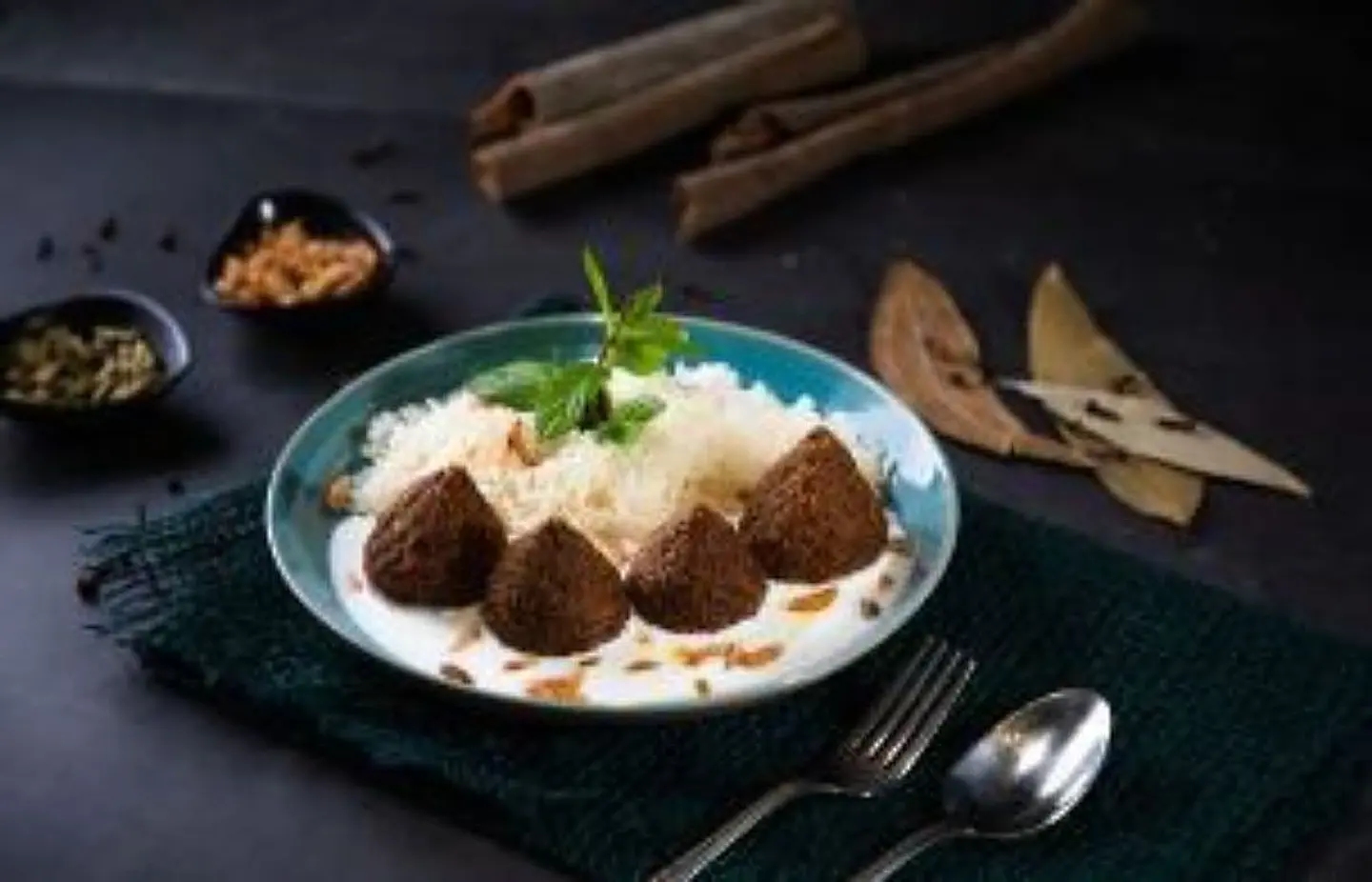 كبة باللبن مع الأرز