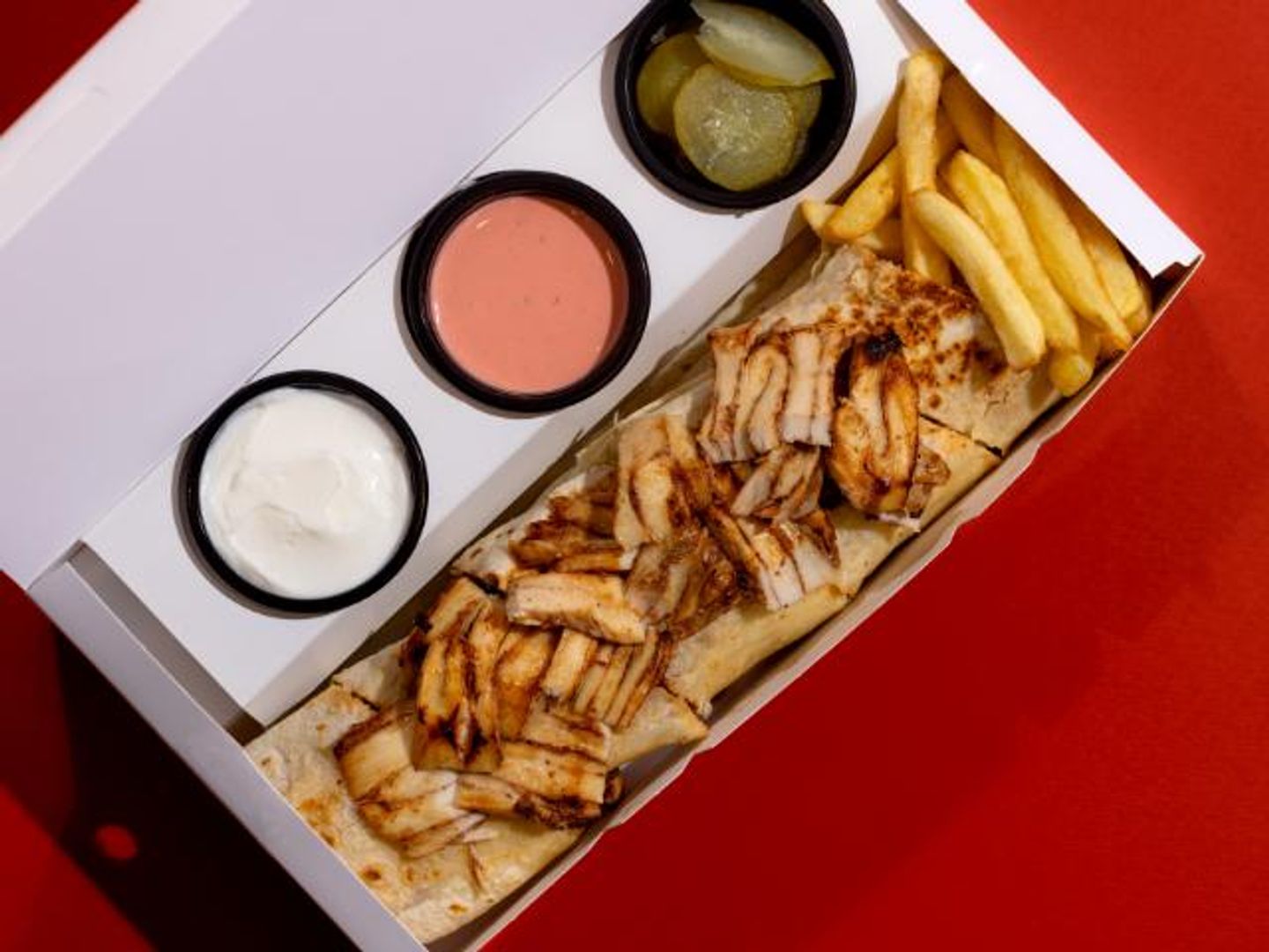صحن شاورما عربي دجاج صغير