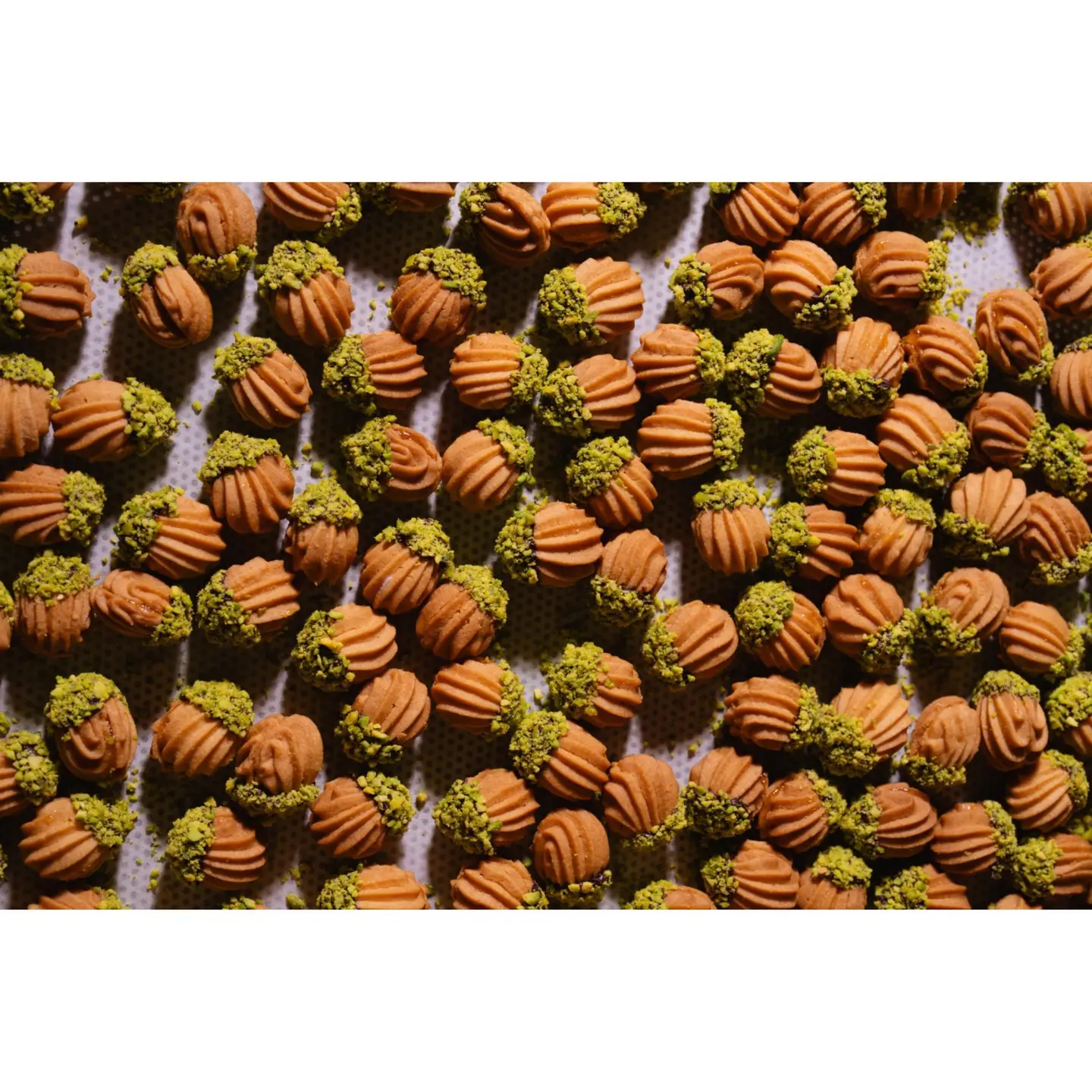 Petit Four Chocolate With Pistachio