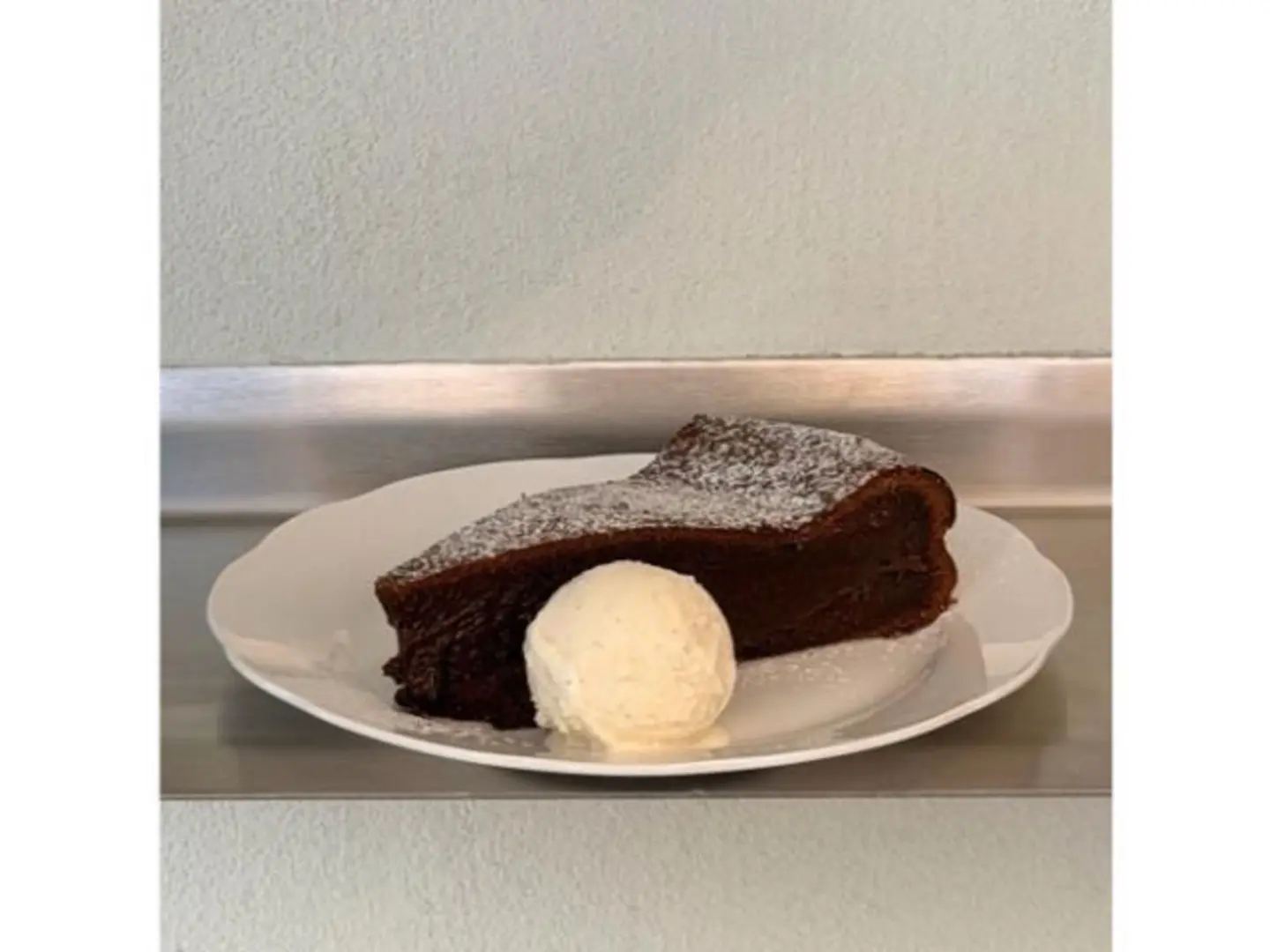 Chocolate Pie With Ice Cream