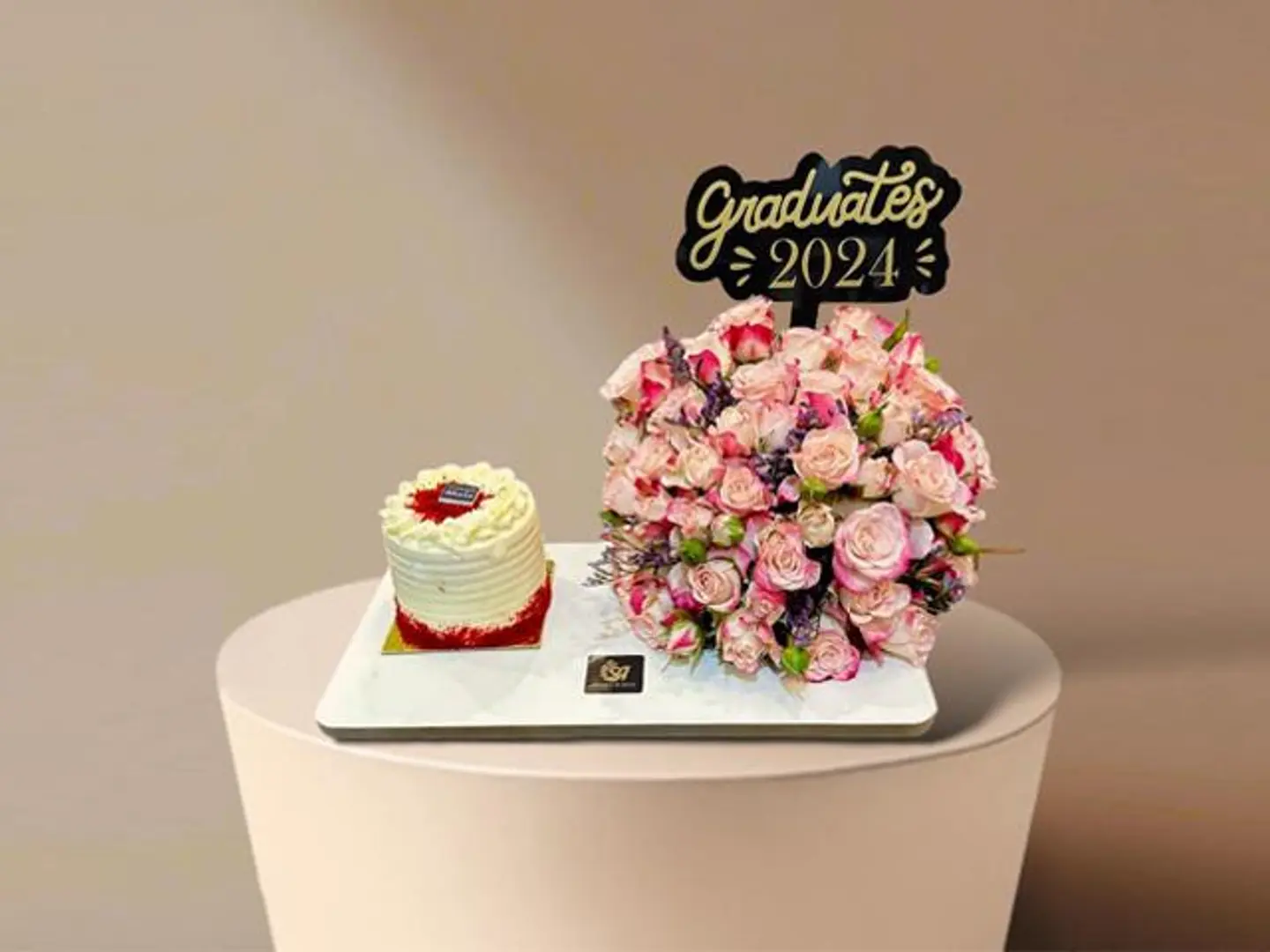 كيكه مع بيبي روز رفلكس