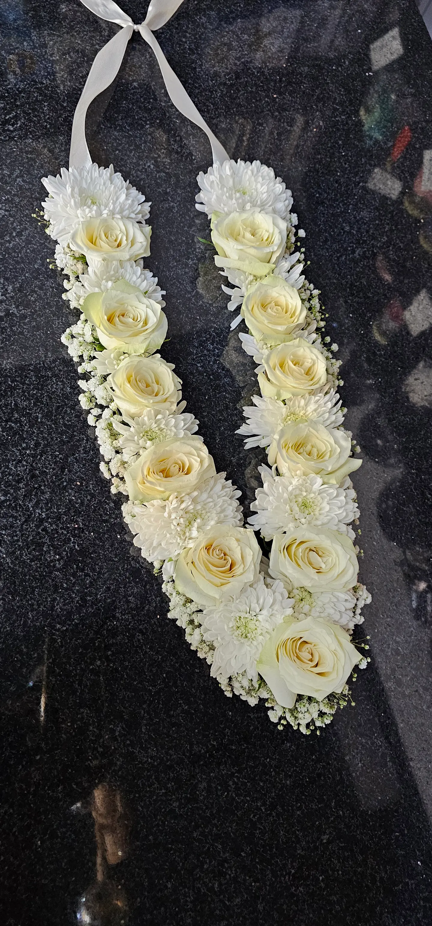 طوق ورد طبيعي