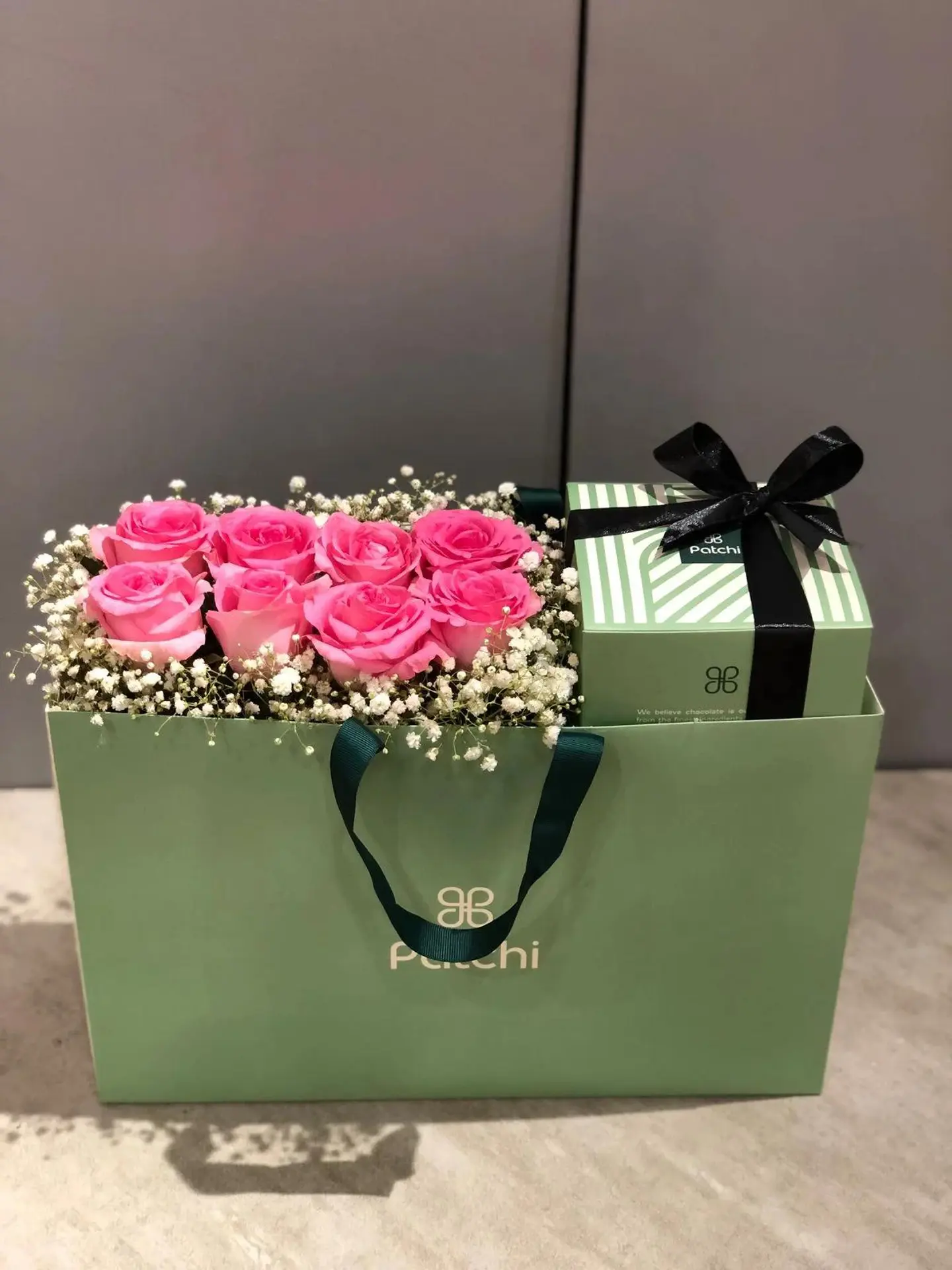 باتشي الشوكولاتة هي لغة الحب الخاصة بي.