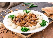 صحن دجاج بالحمص
