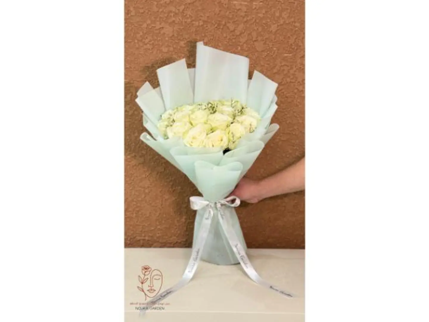 بوكيه جوري أبيض فاخر