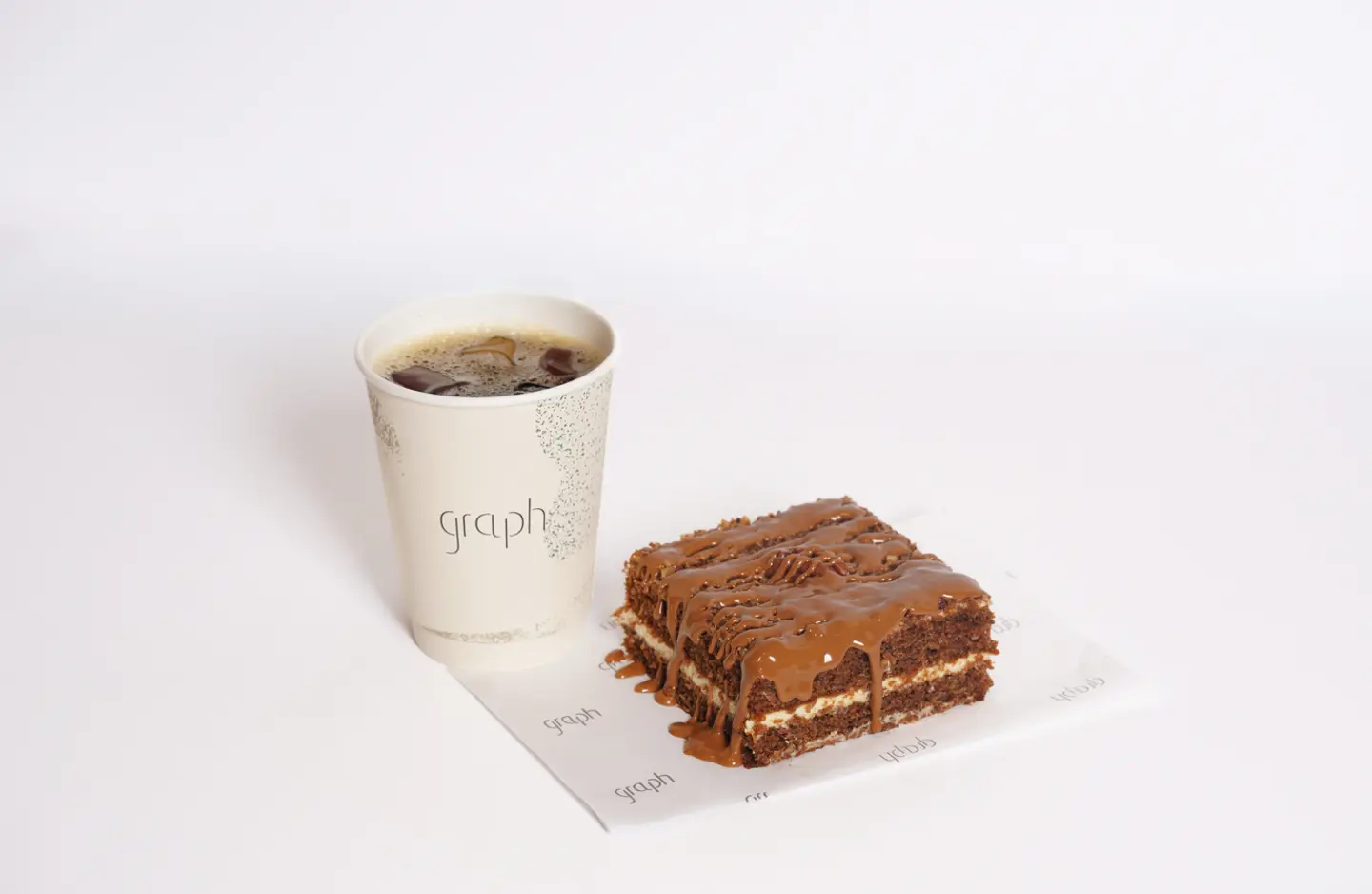 تمر البيكان كومبو