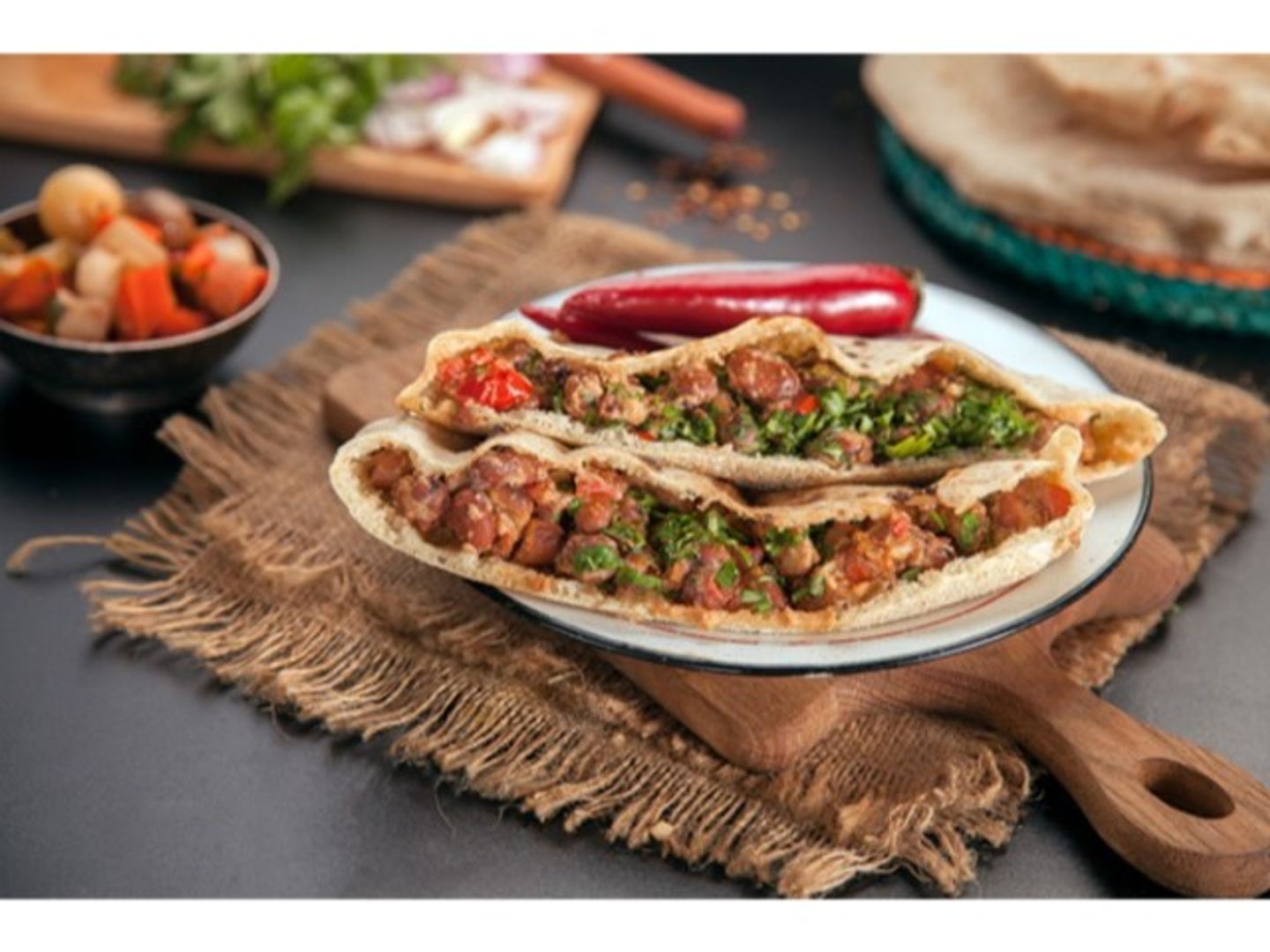 ساندوتش سجق اسكندارني بلدي