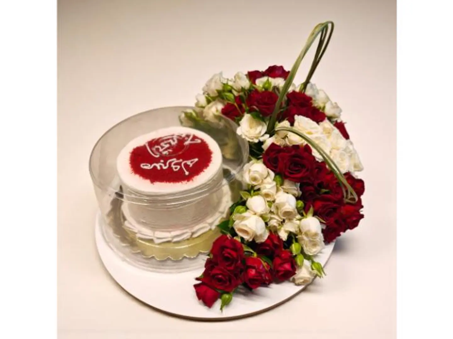 باقة ورد كيك اند روزز