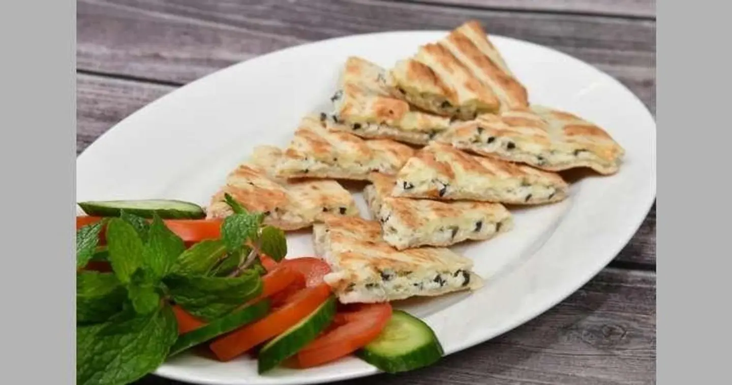 Arayes Chicken With Cheese