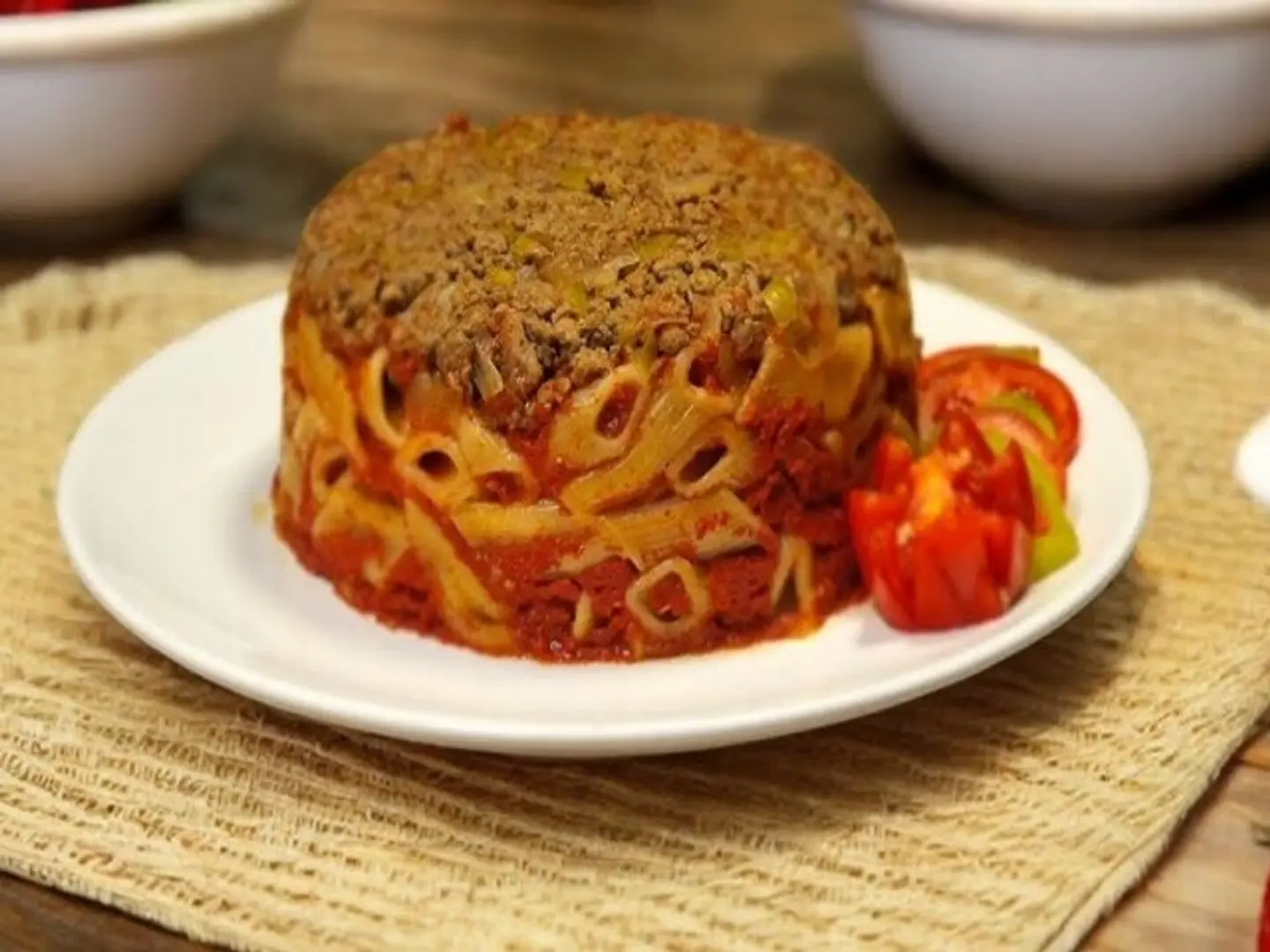 طاجن مكرونة لحم