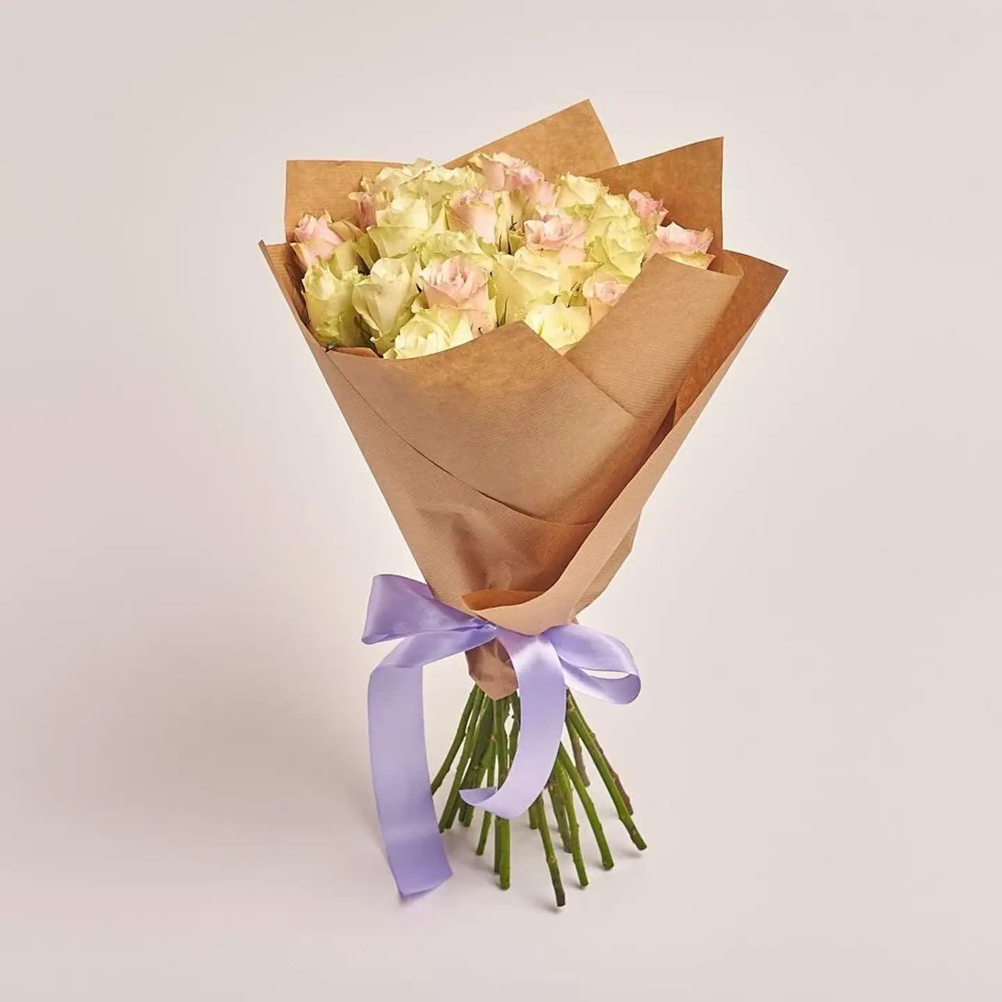 Creamy Goree Bouquet With Paper Packaging
