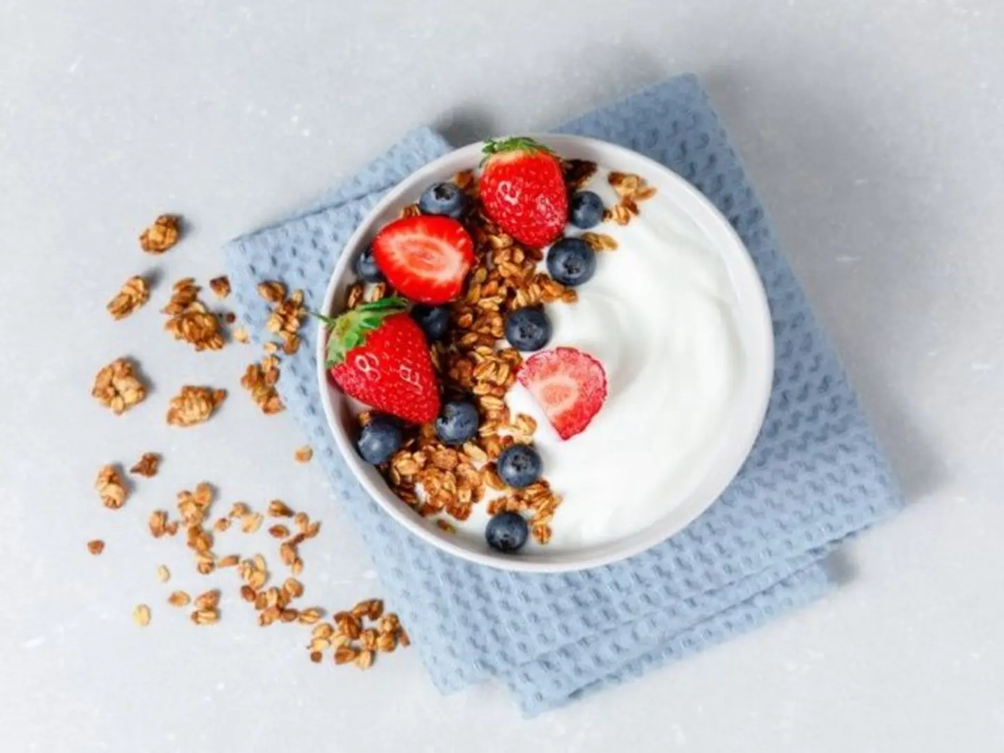 جرانولا يوجي بيري