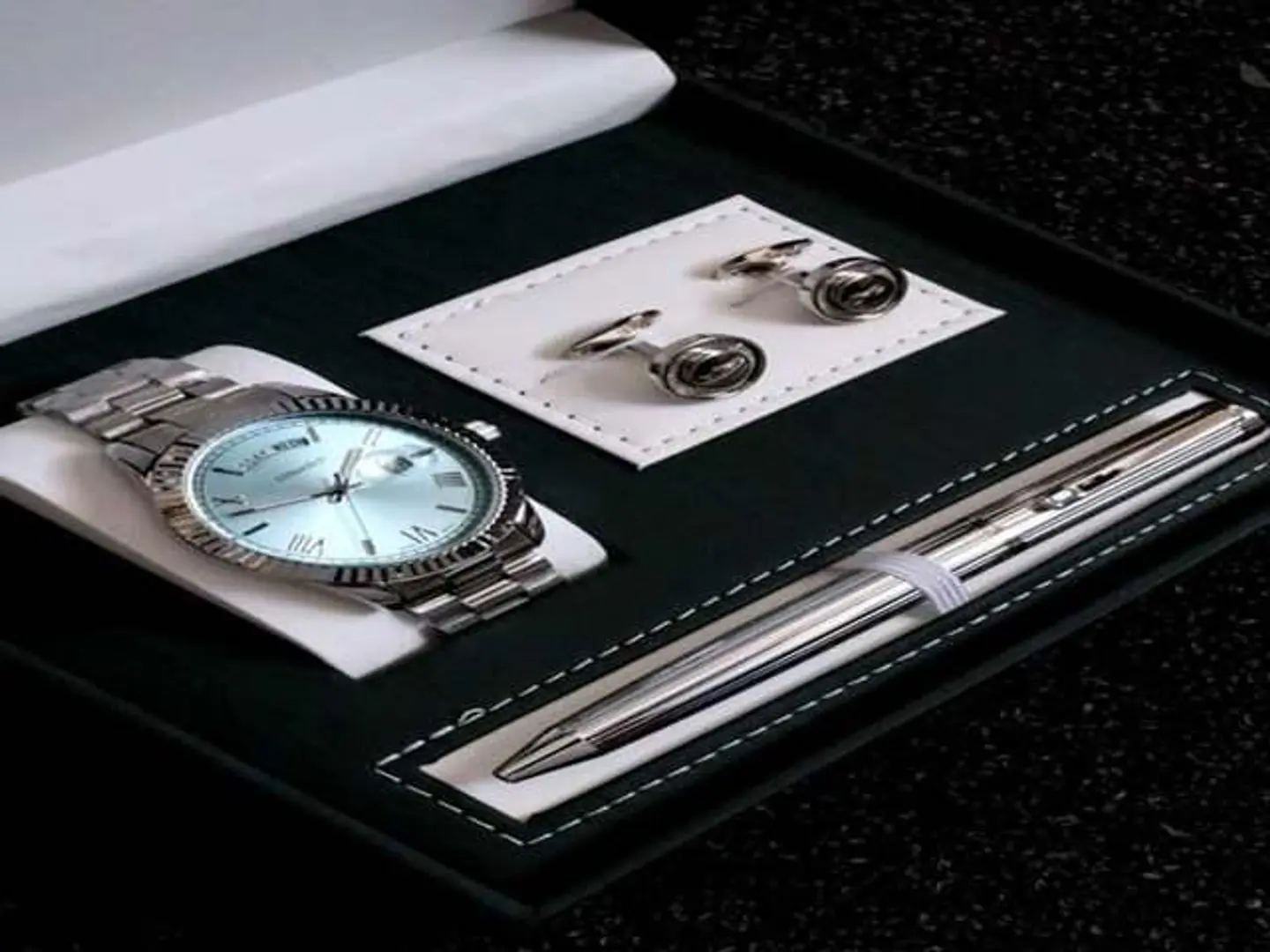 طقم هدايا رجالي فاخر رمز الاناقة والتميز 14