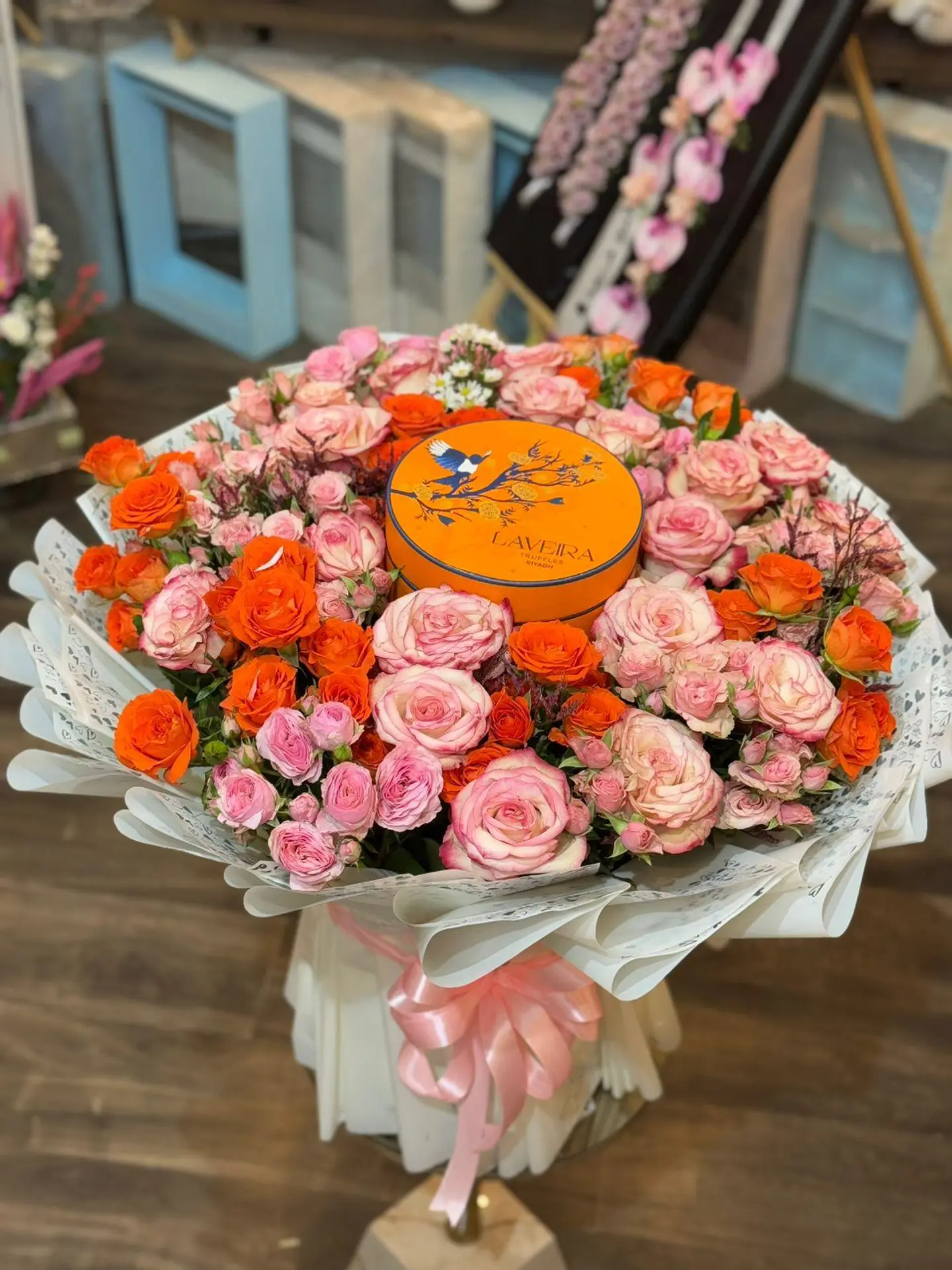Bouquet Of Roses With Chocolate Lavre