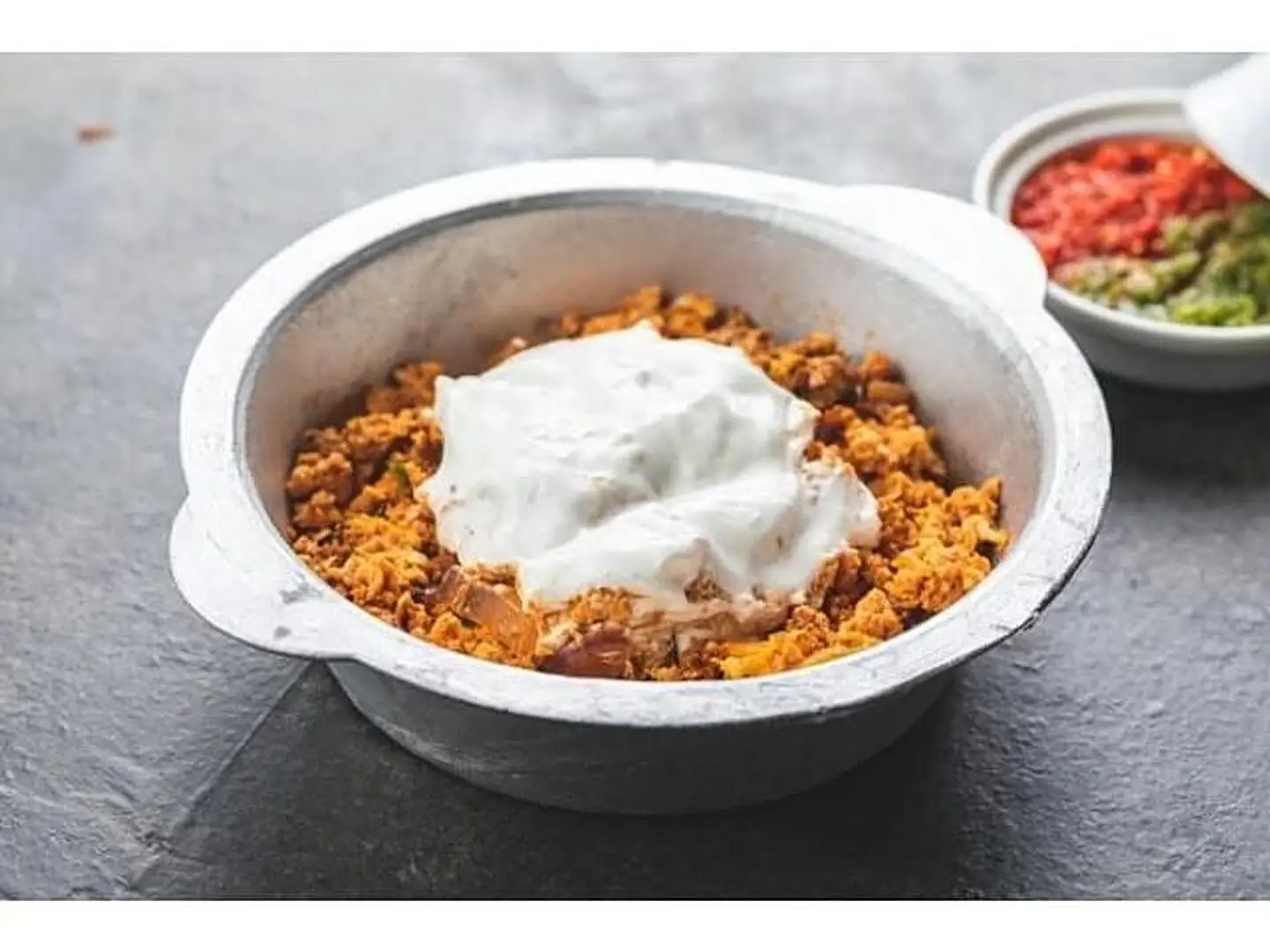 مقلقل دجاج جبن