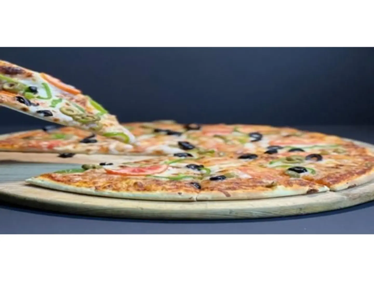 بيتزا خضار كبير