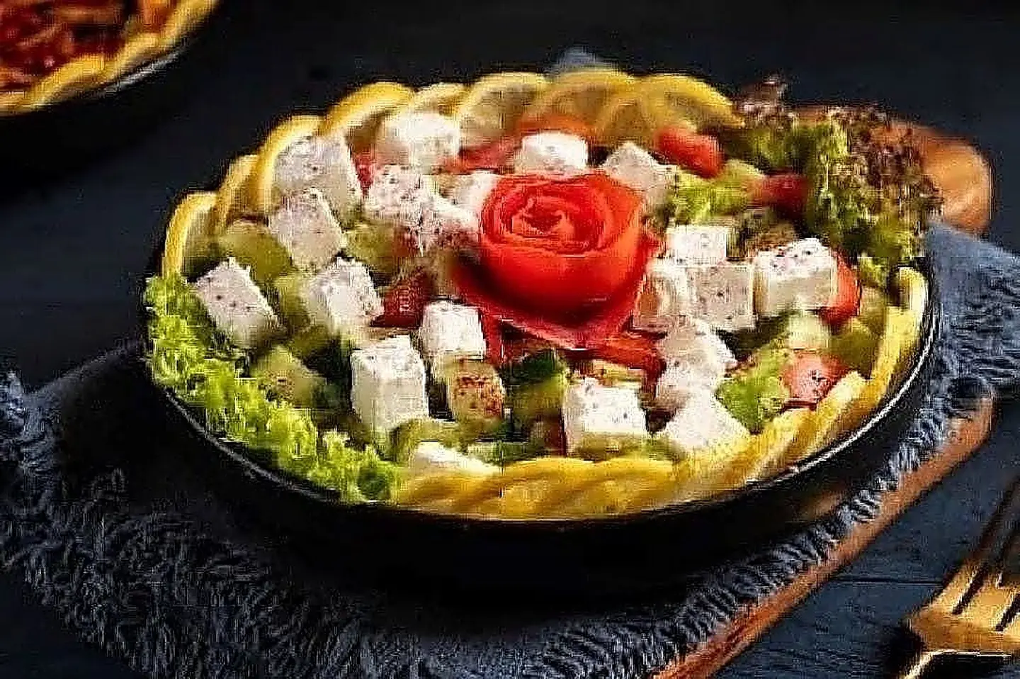 سلطة يونانية