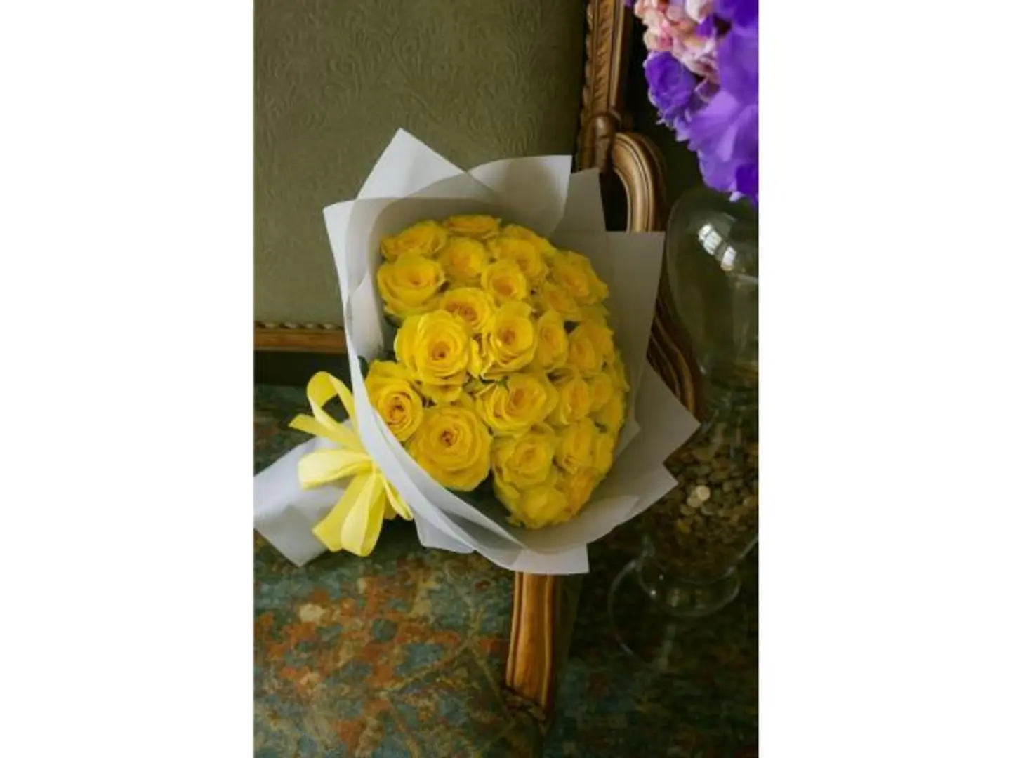 باقة 20 وردة صفراء
