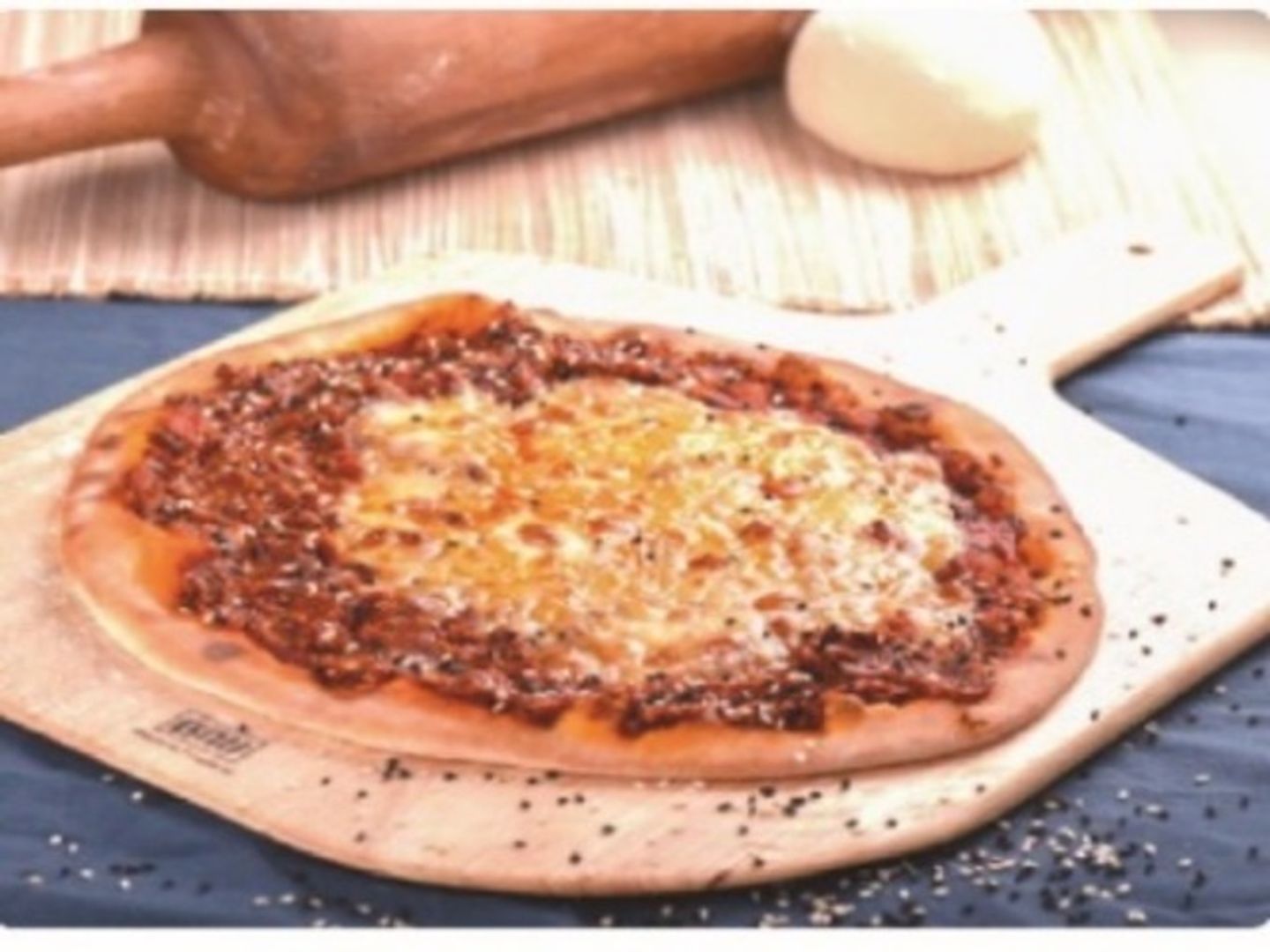 Muhammara Kashkaval Manoushe