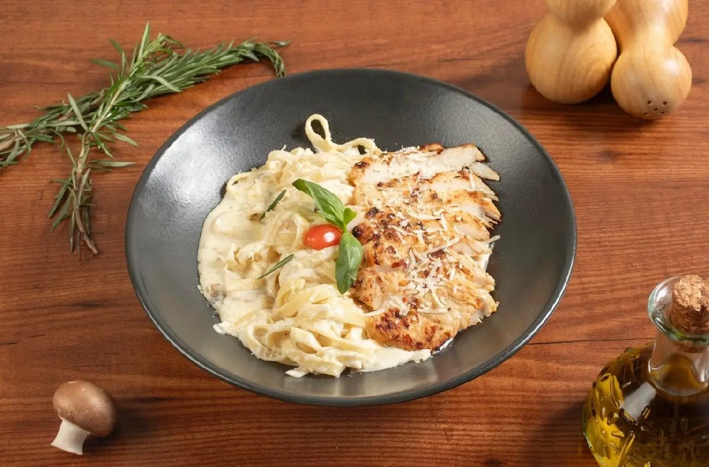 Fettuccine Alfredo Pasta