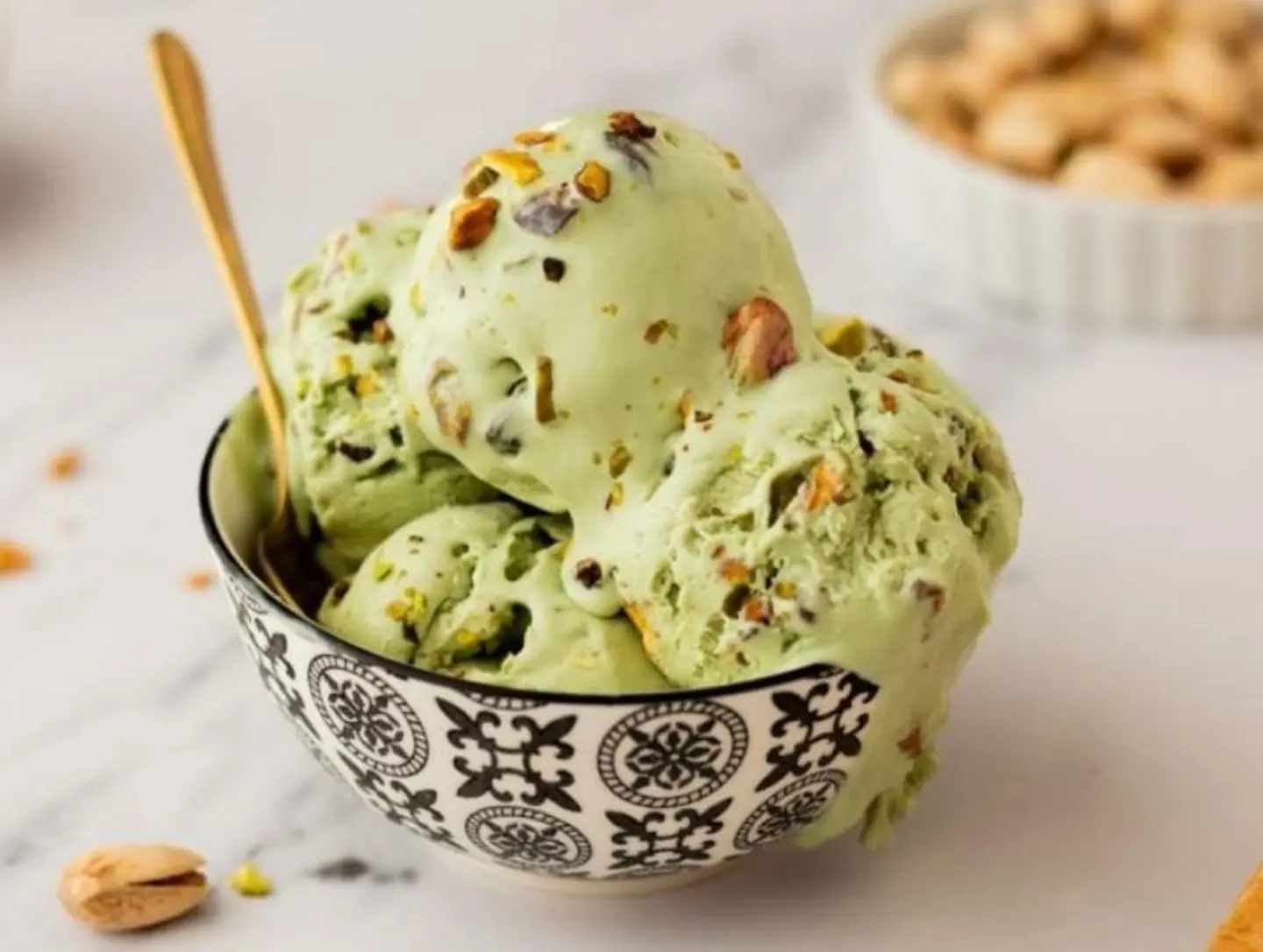 2 Scoops Pistachio Ice Cream