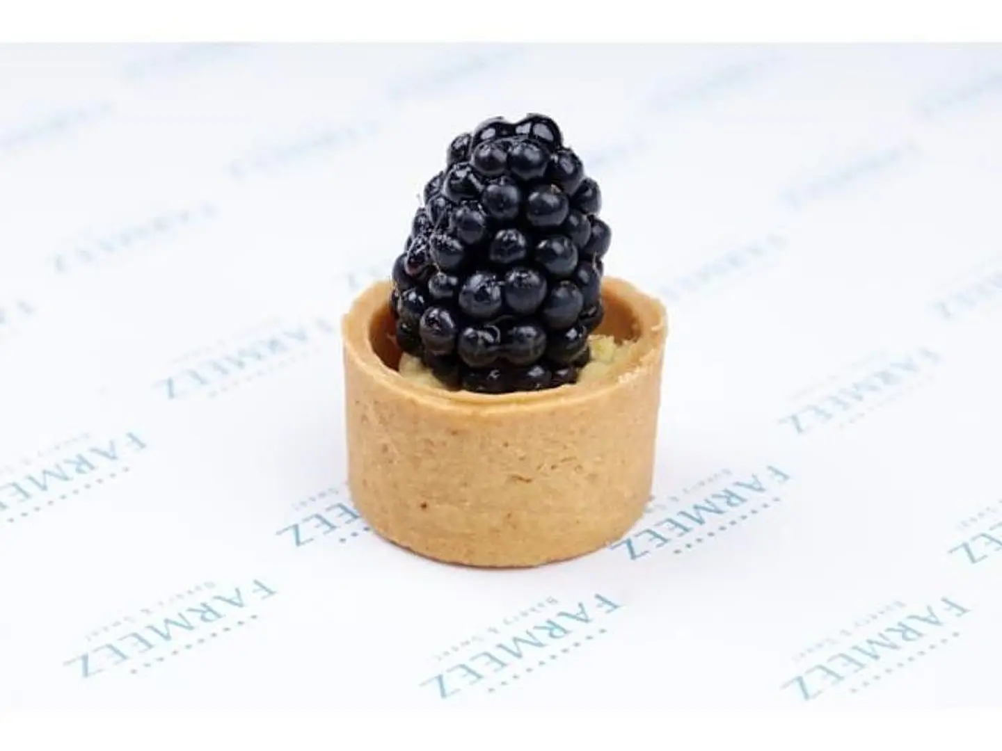 توت اسود تارت