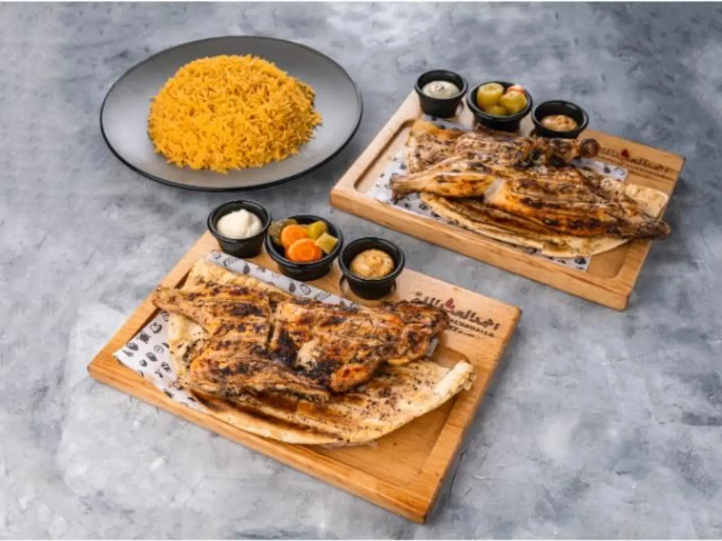 فروج مشوي مع رز