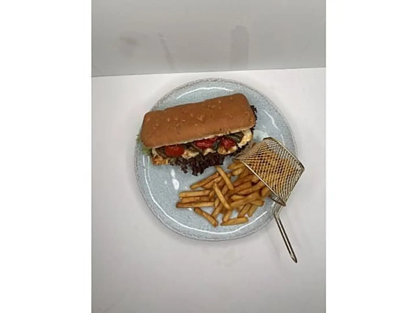 ساندويتش حلومي