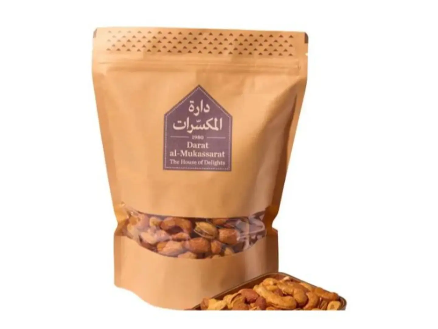 مكسرات مشكلة بالجبنة