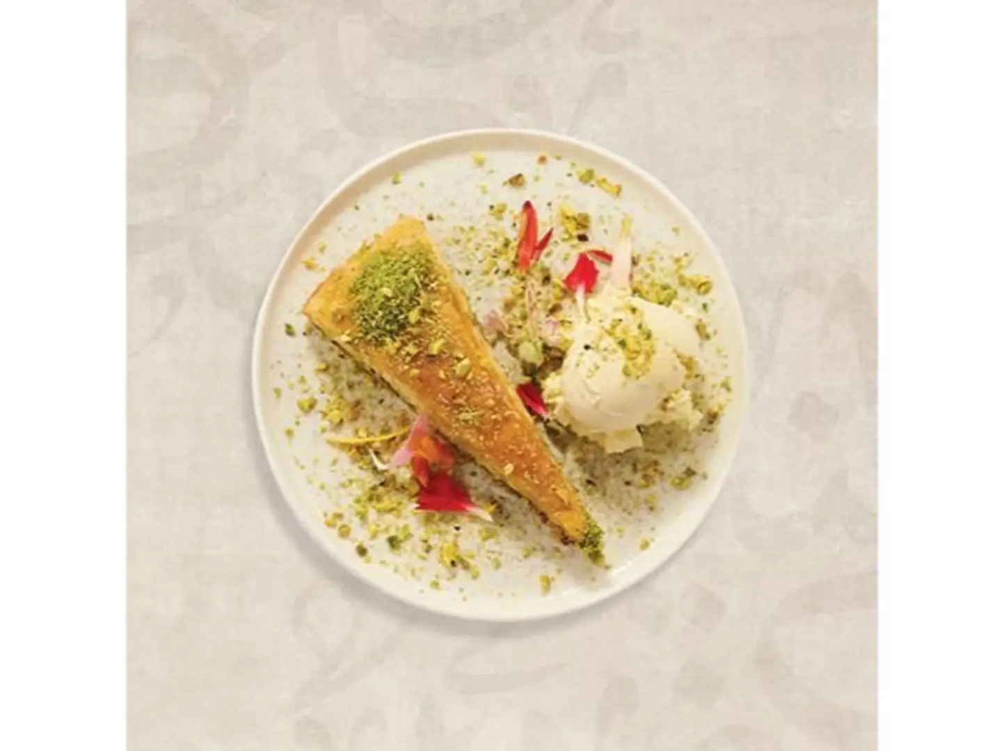 Otantik Baklava With Ice Cream