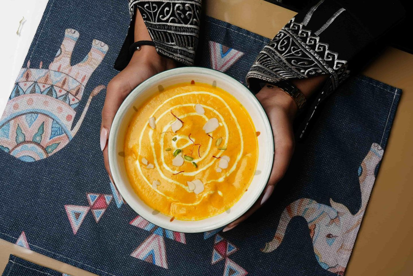 دجاج زعفران كورما