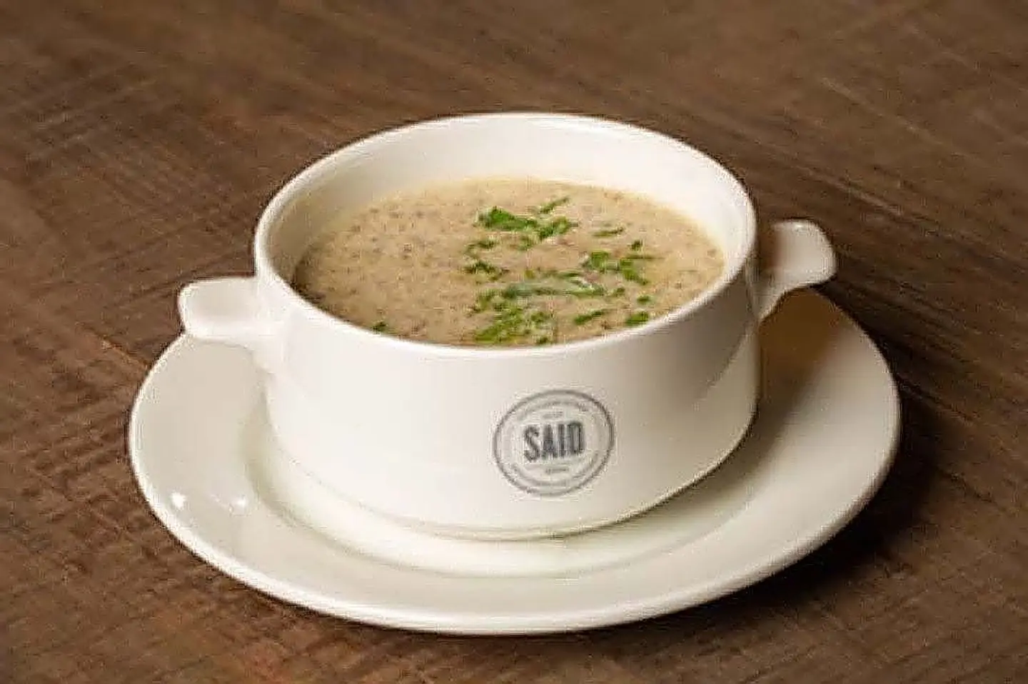 شوربة الدجاج بالفطر