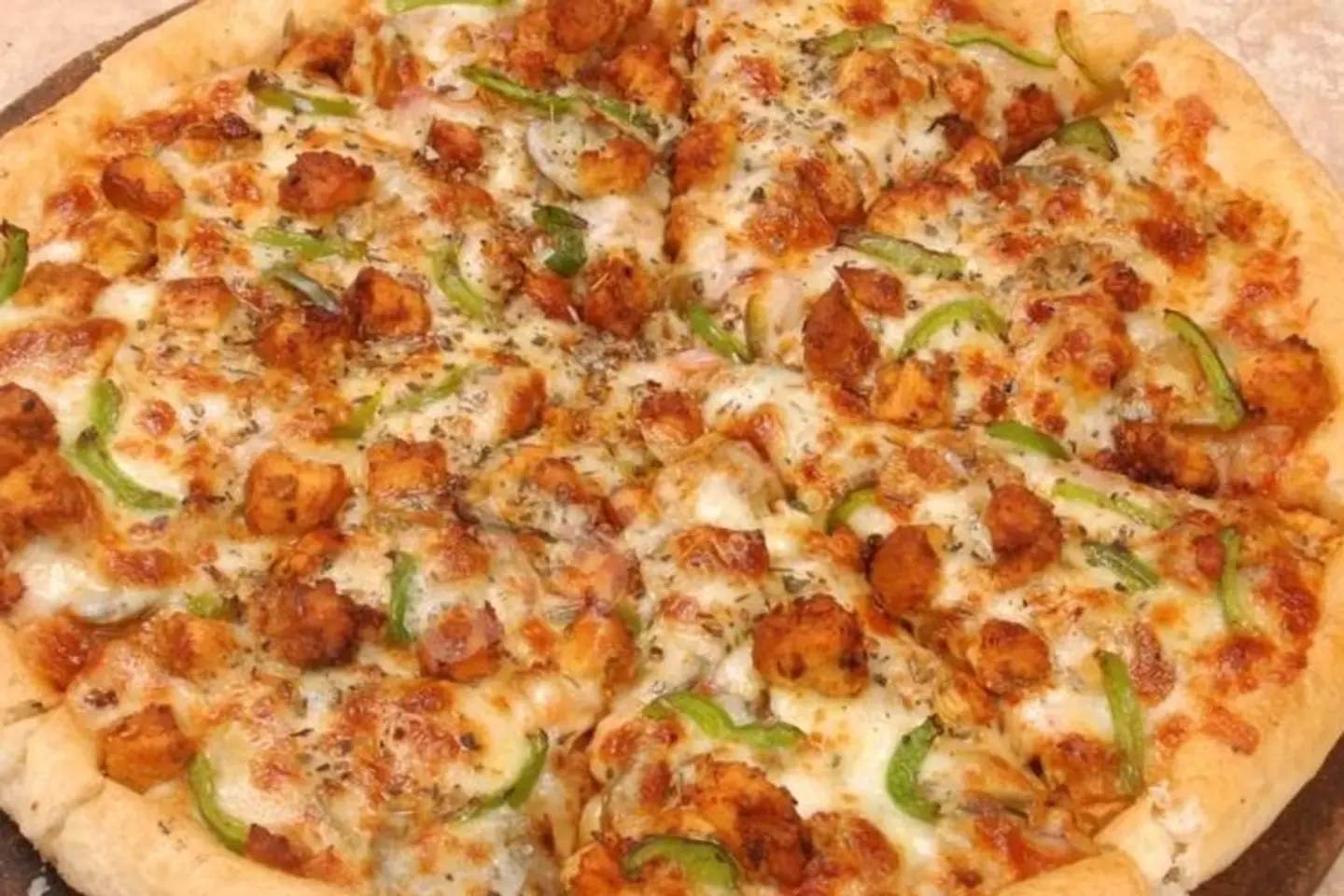 Chicken Pieces Pizza