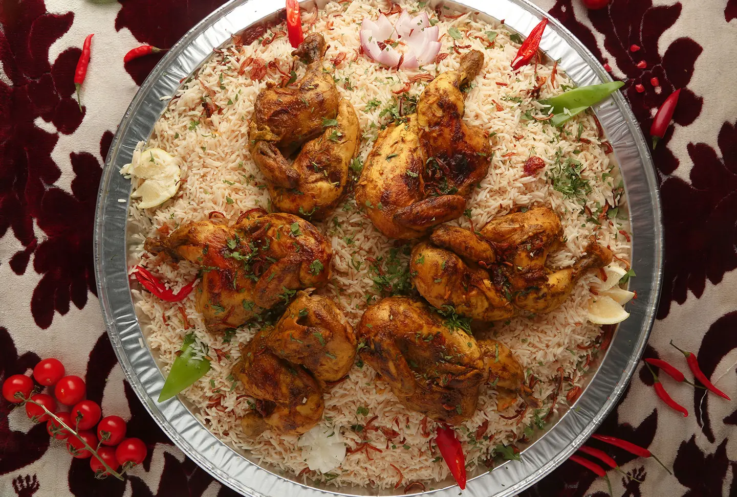 وليمة مثلوثة دجاج