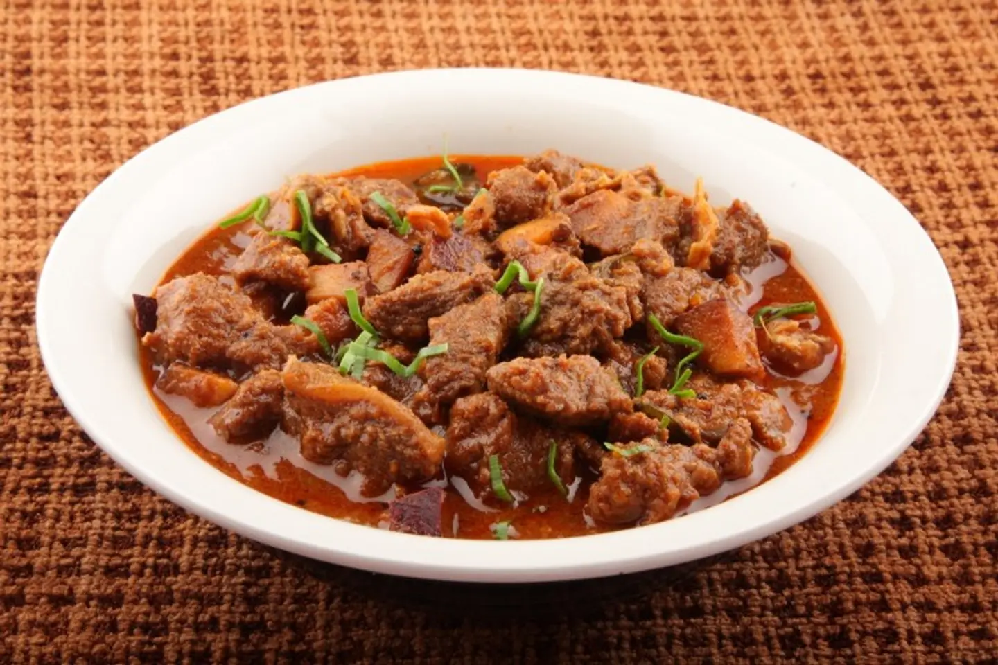 كاري لحم