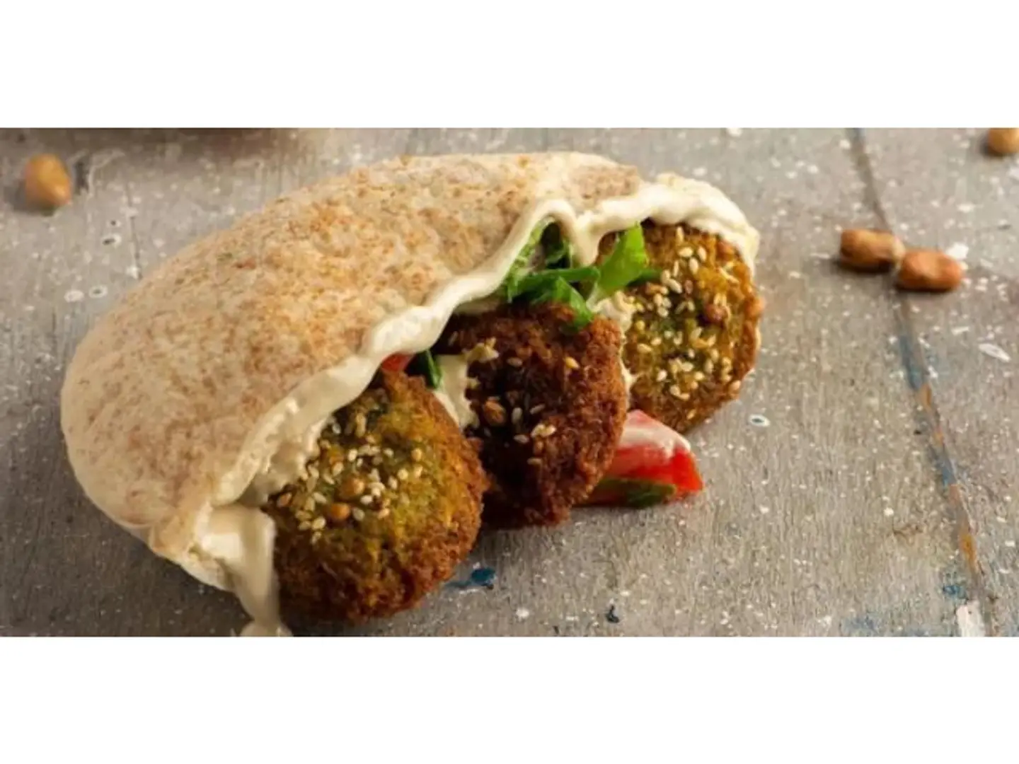 ساندوتش فلافل البسطرمة