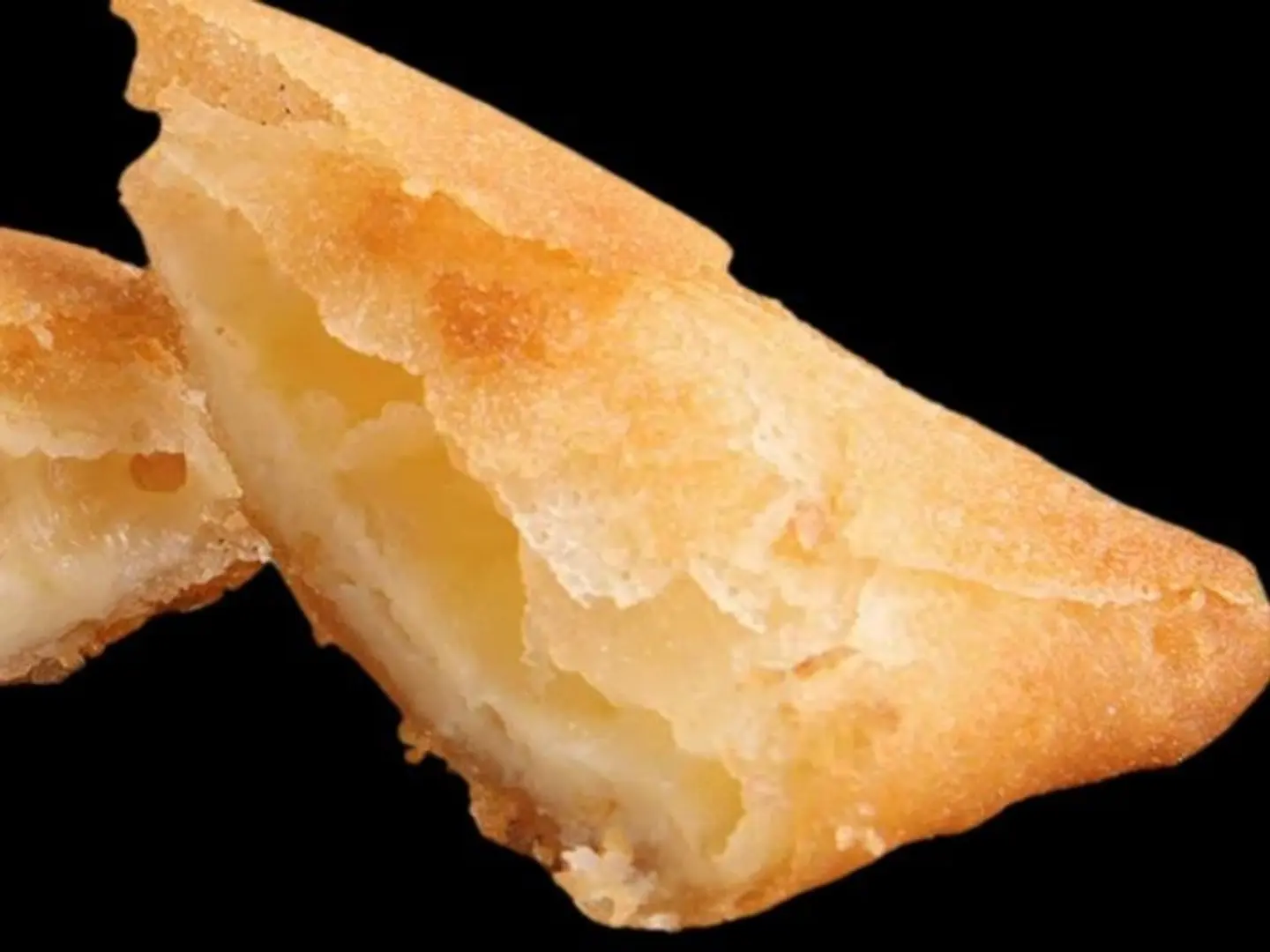 Liquid Cheese Samosa (Piece)