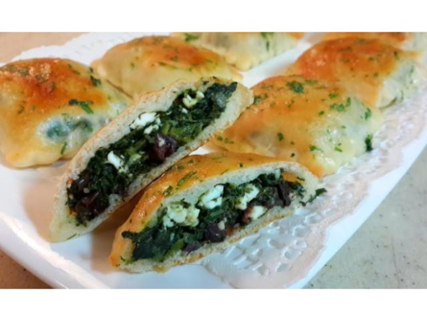 فطيرة سبانخ باللبنة
