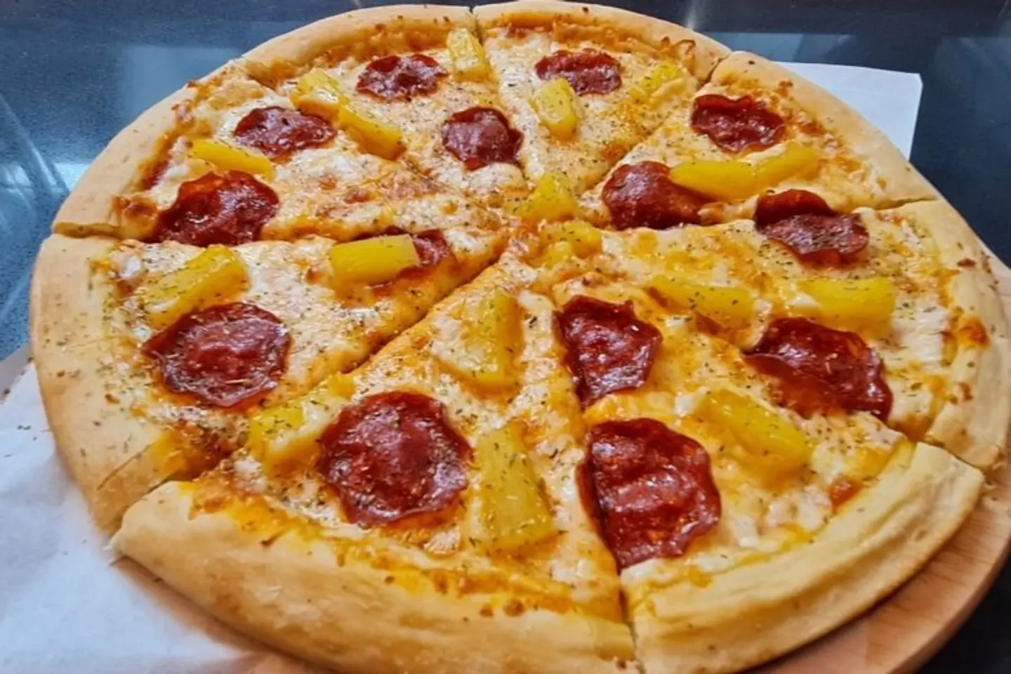 ببروني هاوايان بيتزا