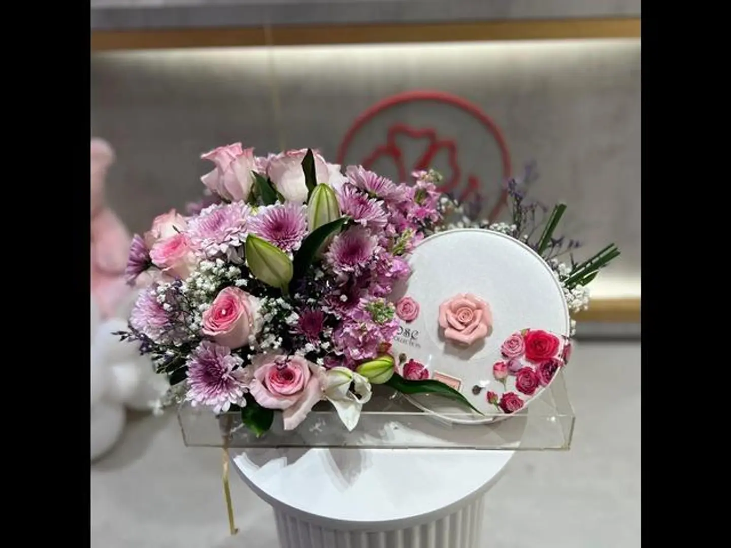 A Touch Of Sophistication, Gardener Stand