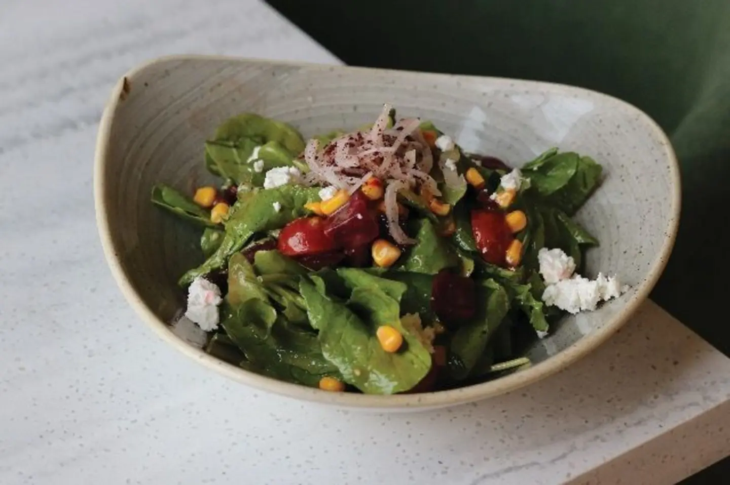 سلطة الجرجير مع الشمندر