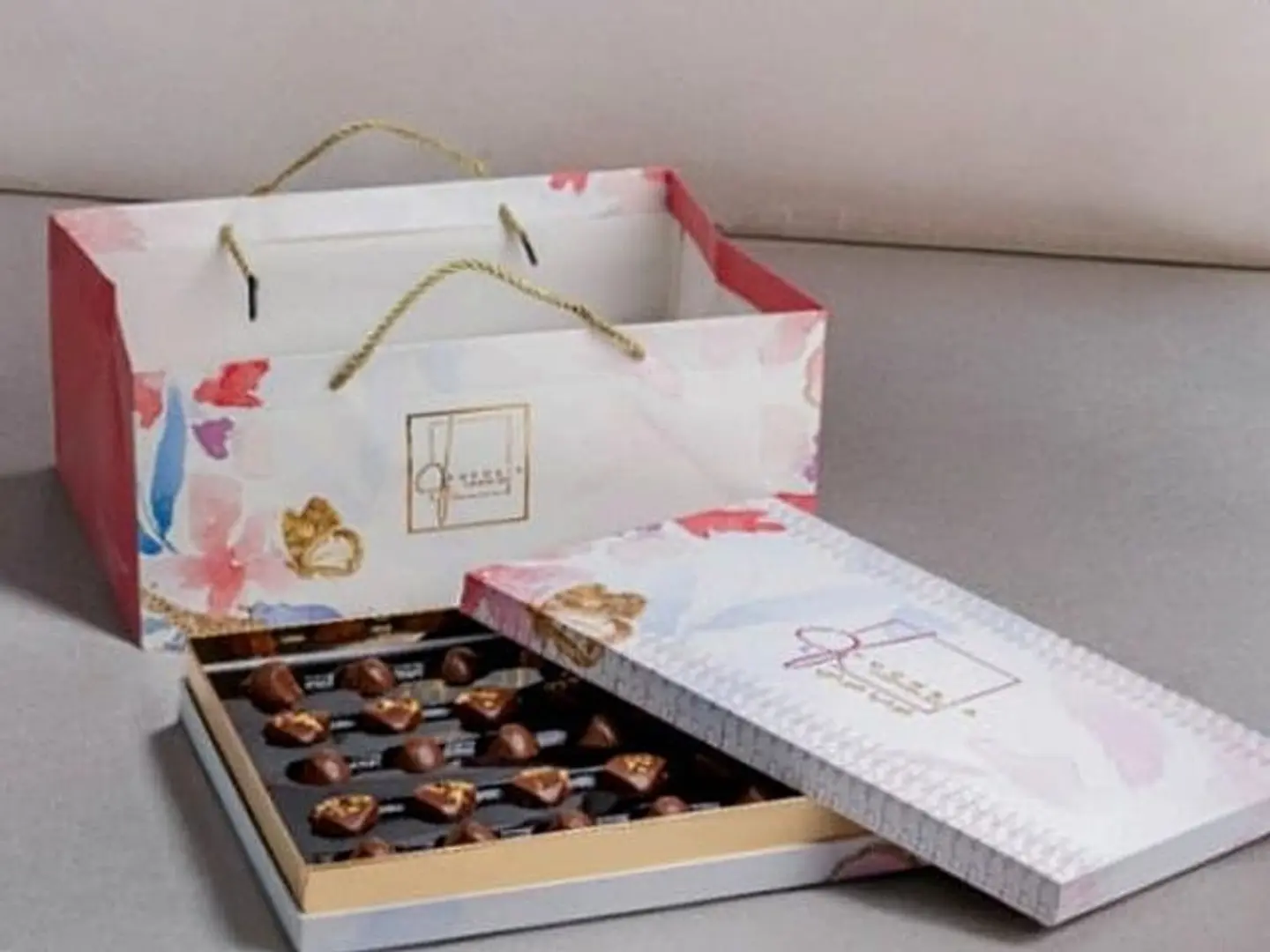 Watan Al Joud Fuchsia Hershey