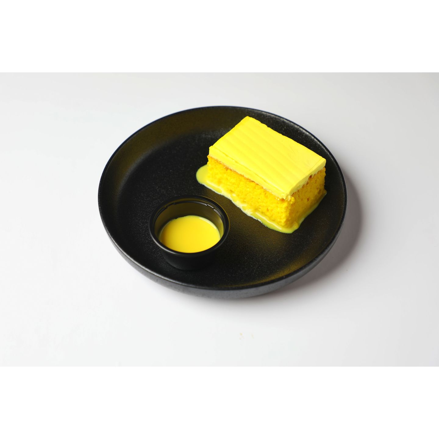 Saffron Cake