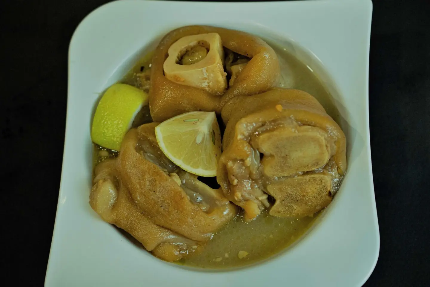 كوارع بالشوربه مع رز وخضار