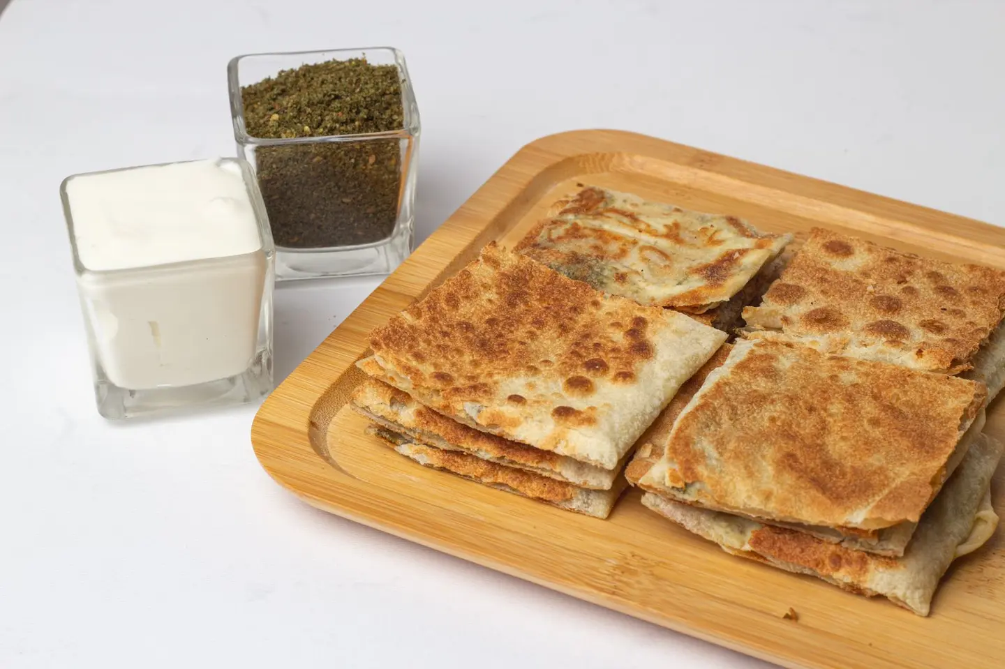 جبنة سائل بالزعتر